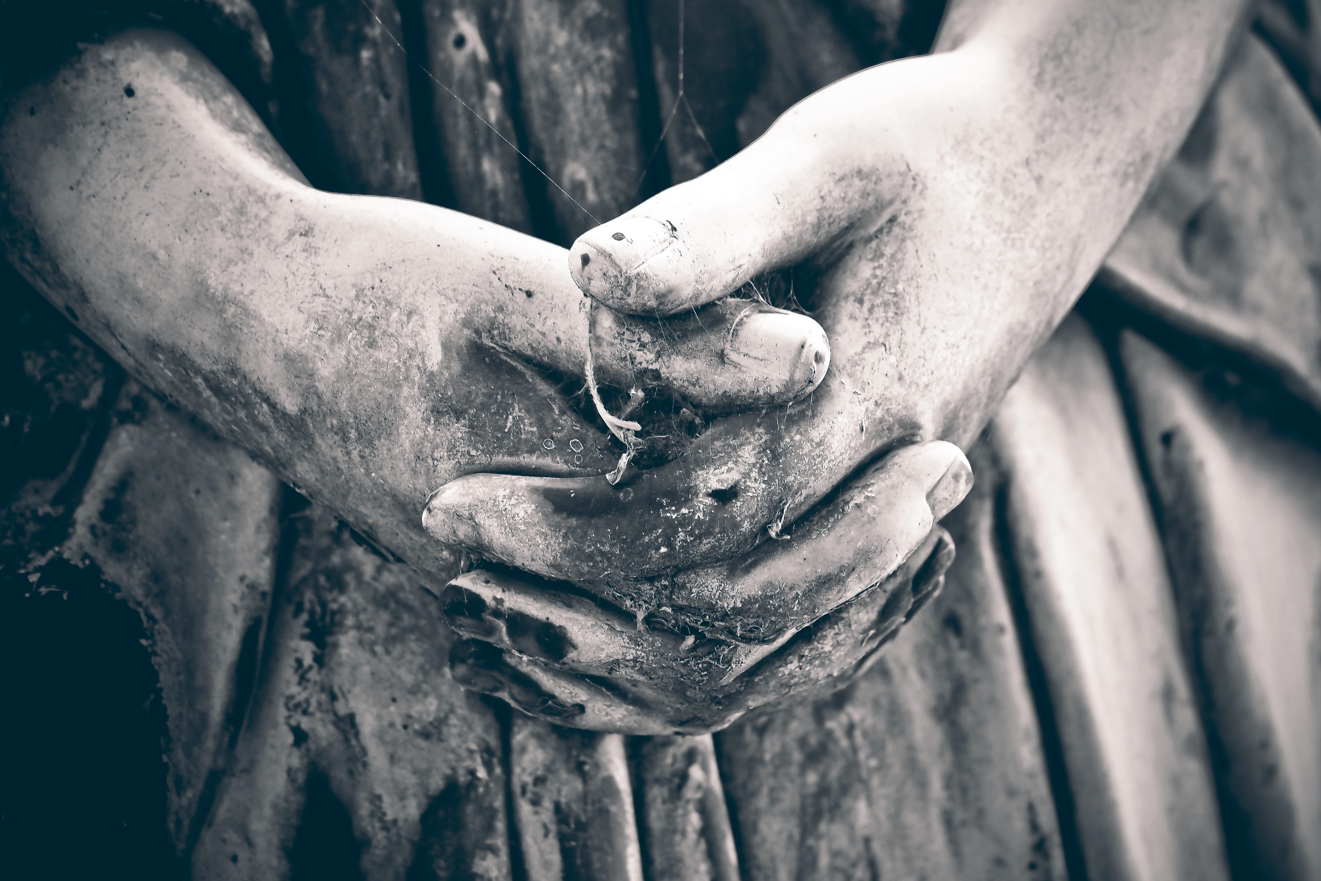 finger, loneliness, detail, faith, tomb figure, stone figures, unhygienic, human body part, memory, black and white, engrossment, stone figure, craft, representation, HD Wallpaper