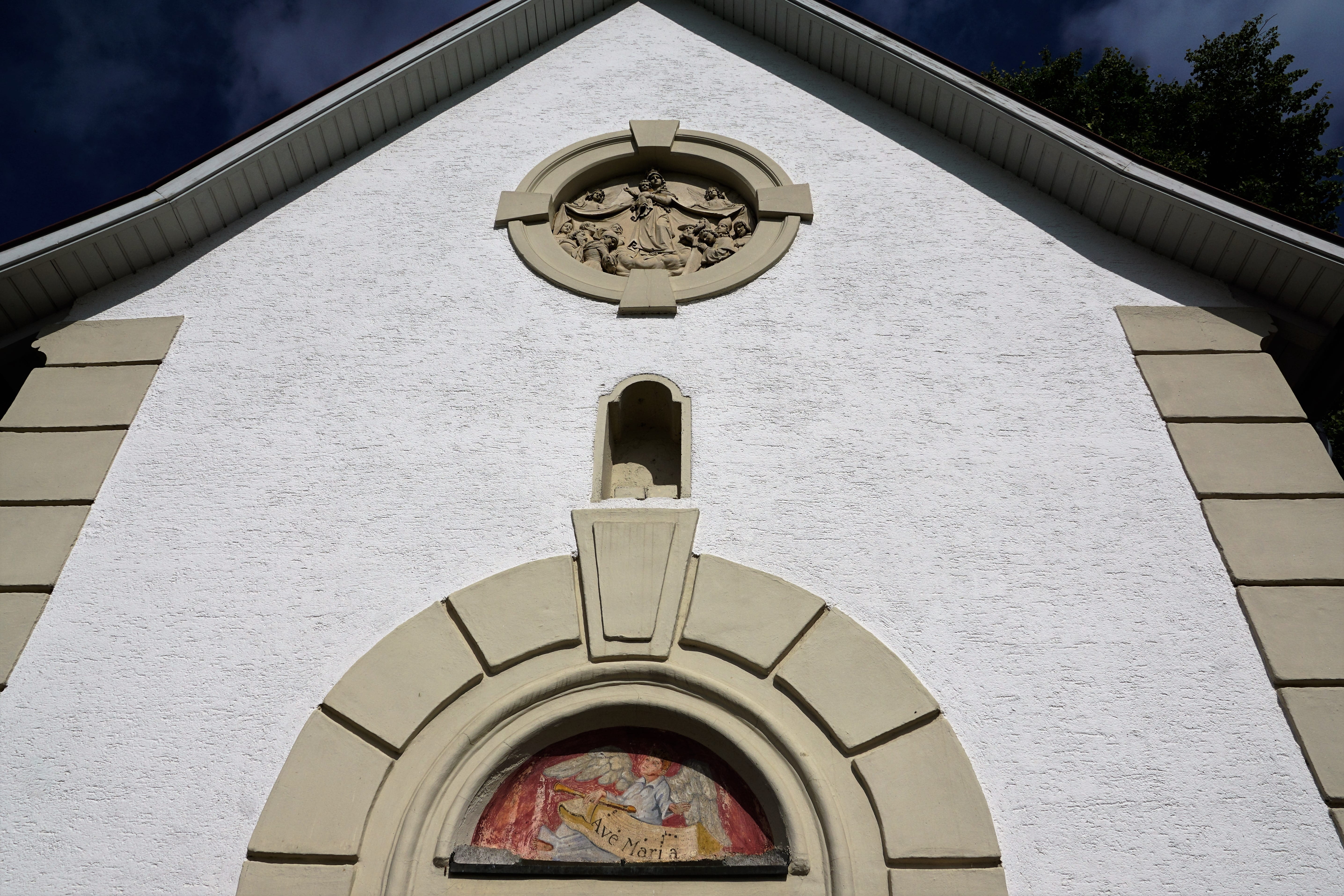 love, holy, happy, built structure, about, circle, belief, outdoors, party, marys chapel, pentecost, luck, festival, germany, prayer, celebration, arch, HD Wallpaper
