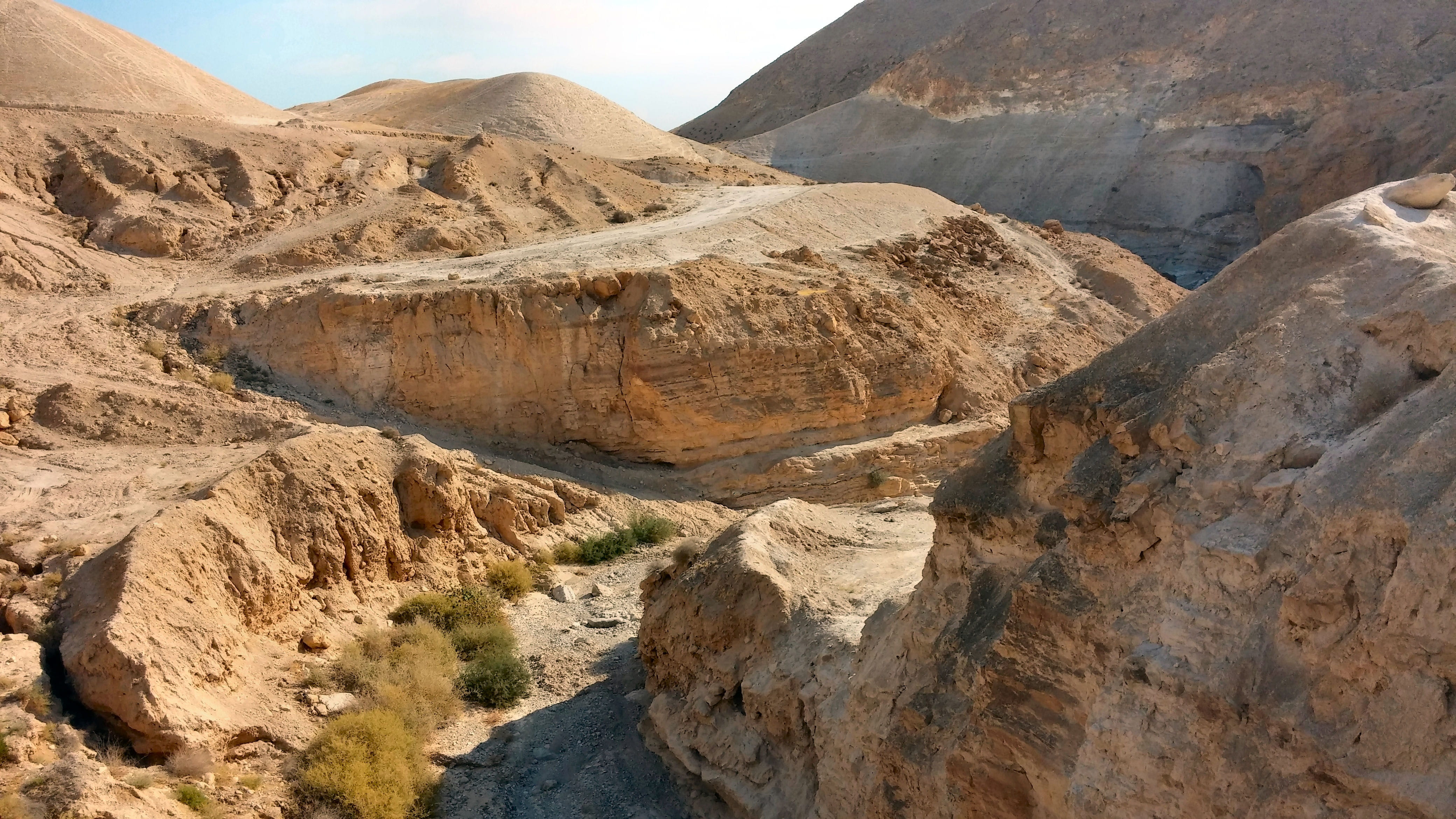 desert, rock - Object, travel Locations, geology, environment, sky, beauty in nature, solid, non-urban scene, eroded, land, tranquil scene, extreme Terrain, HD Wallpaper