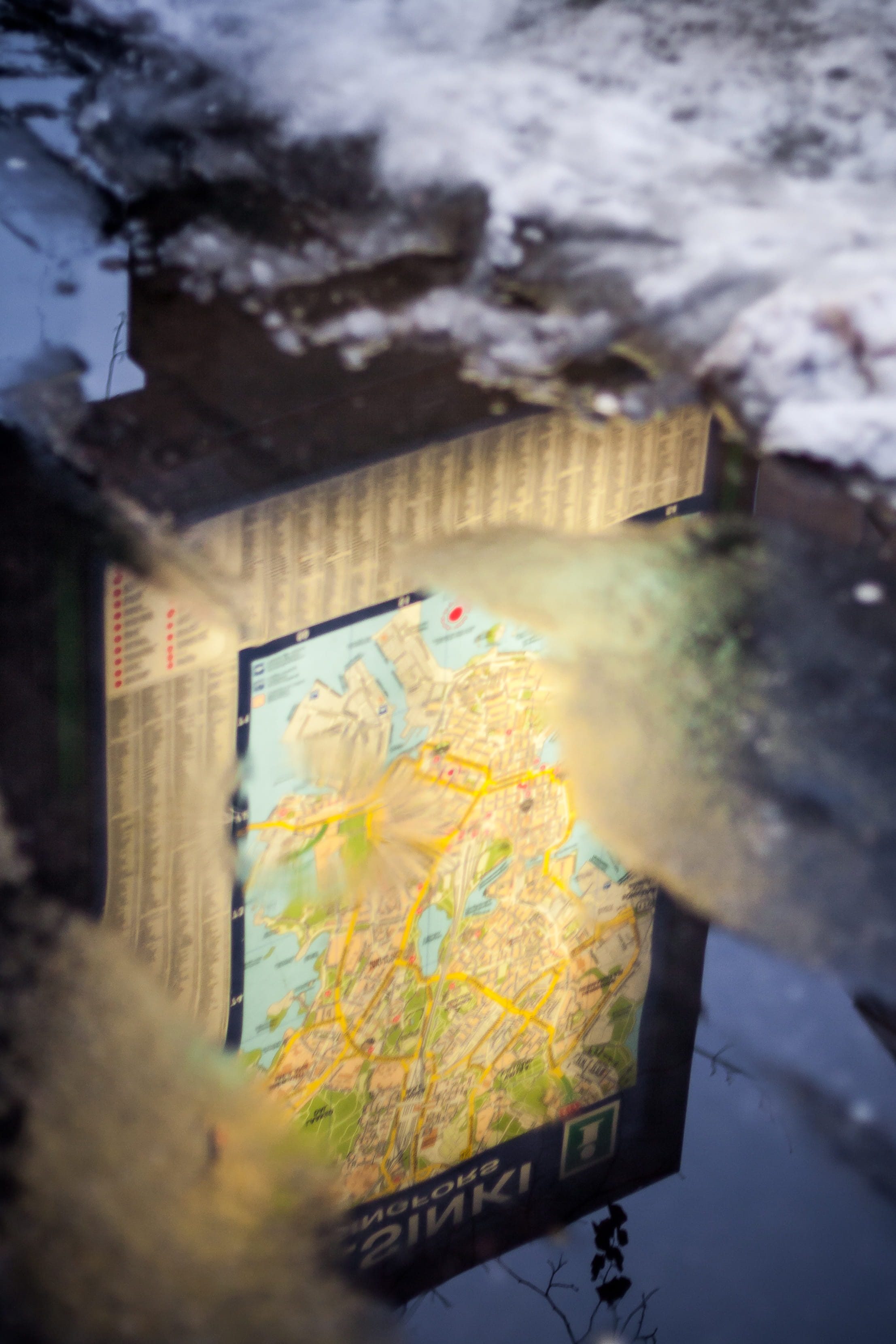 snow, street, mood, slush, architecture, creativity, 2K, high angle view, water, yellow, wood - material, paper, rain, vignet, selective focus, winter, Phone HD Wallpaper