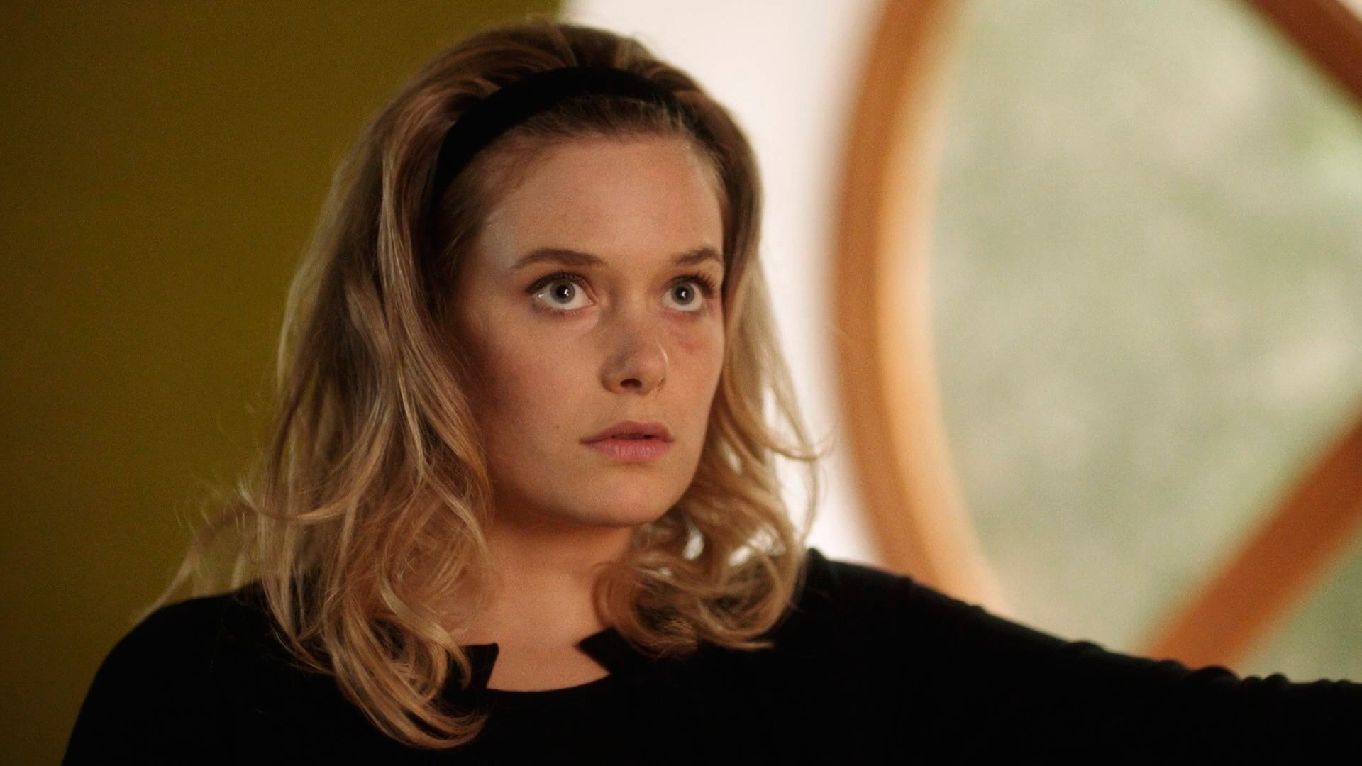headshot, Syd Barrett, human face, Rachel Keller, blond hair, beautiful woman, Legion FX, close-up, adult, depression - sadness, one person, hairstyle, HD Wallpaper