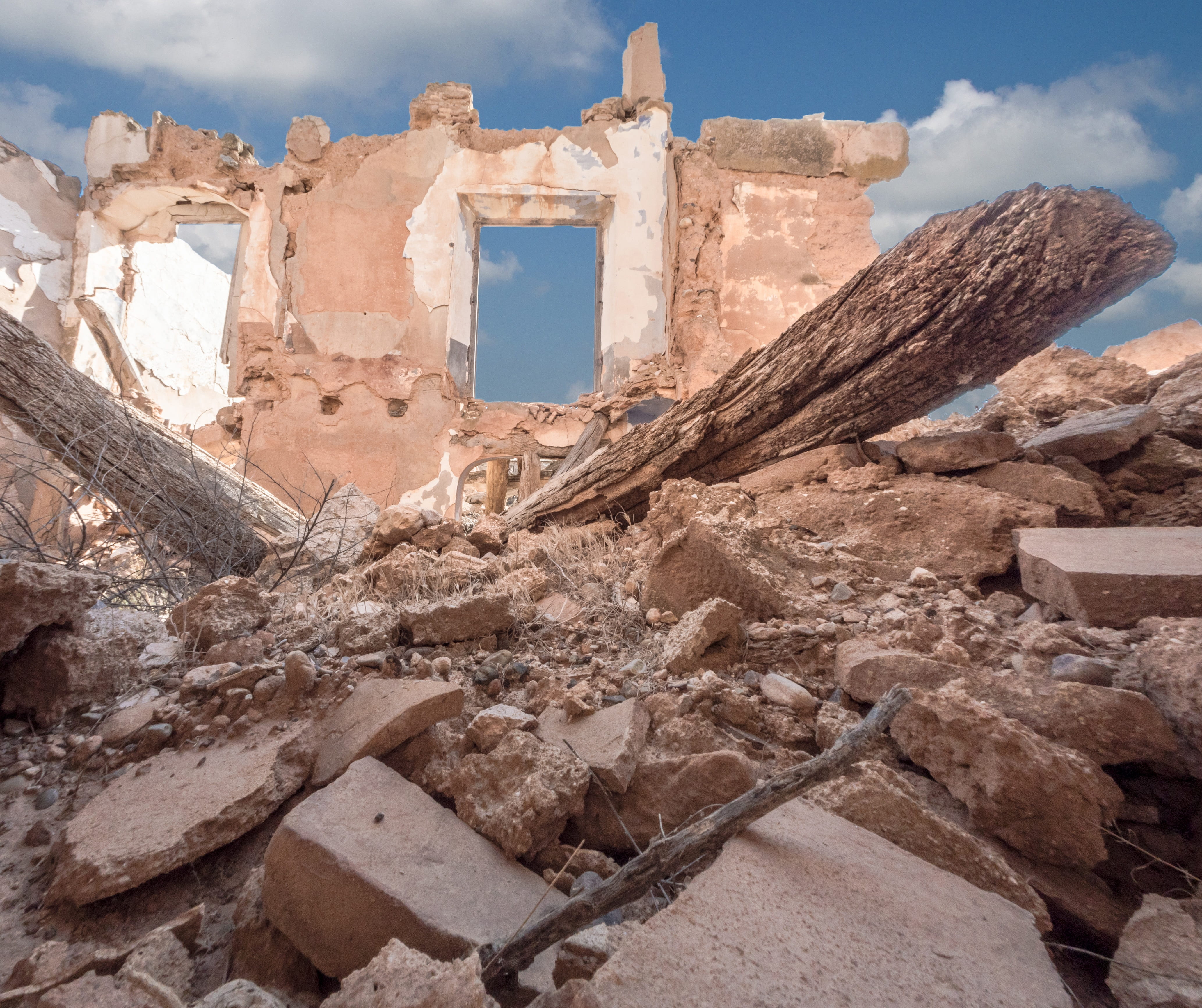  casa vieja, army, rock - object, stone, construction, land, day, damaged, demolished, communism, physical geography, belchite, old building, HD Wallpaper