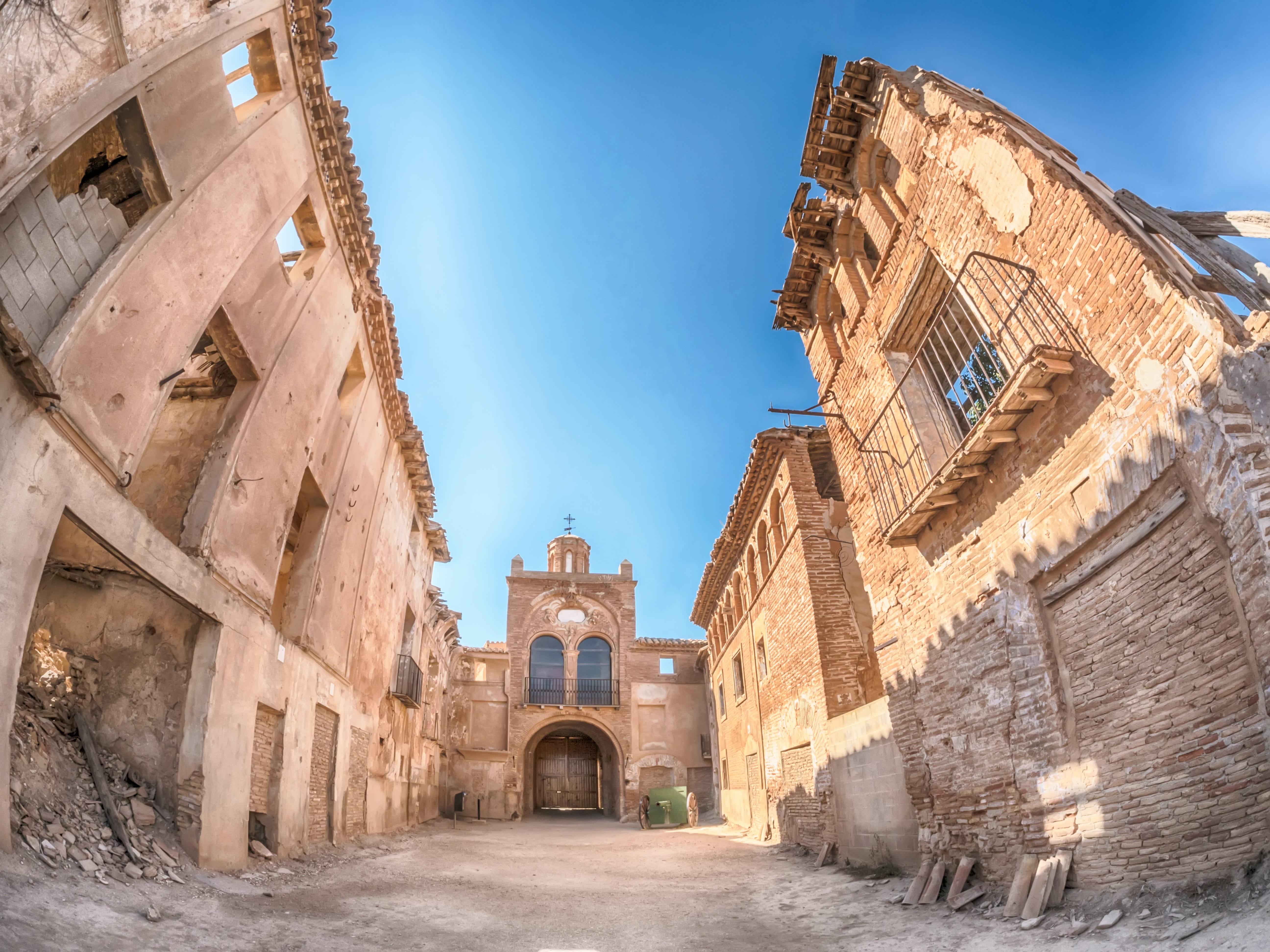 vintage, ruins, belchite, belief, travel destinations, facade, house ruins, outdoors, spirituality, the past, religion, houses, demolished, casa vieja, HD Wallpaper