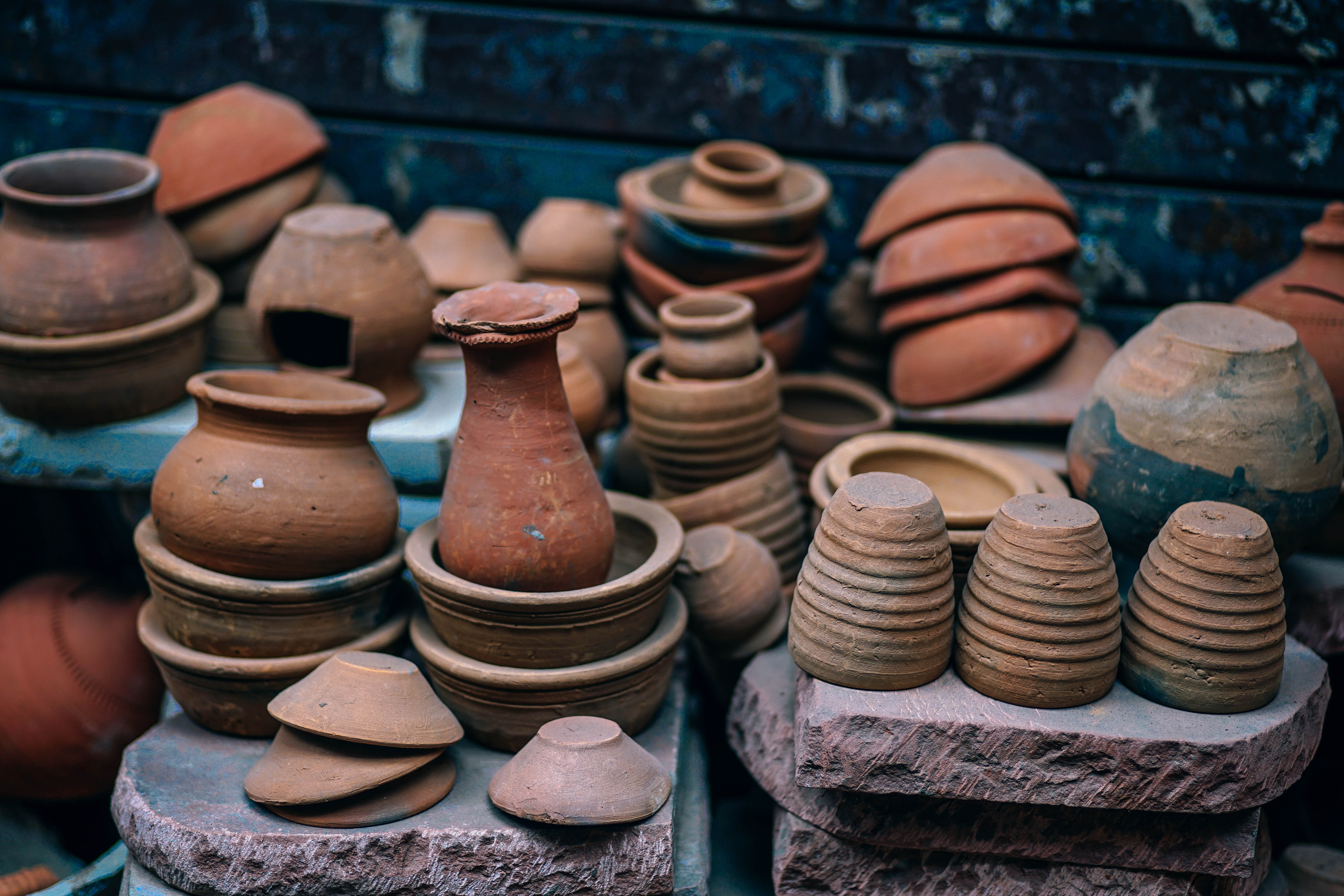 choice, making, still life, red, brown, antique, vintage, earthenware, craft, handicraft, retail, clay, pot, lot, design, background, arrangement, mexican, HD Wallpaper