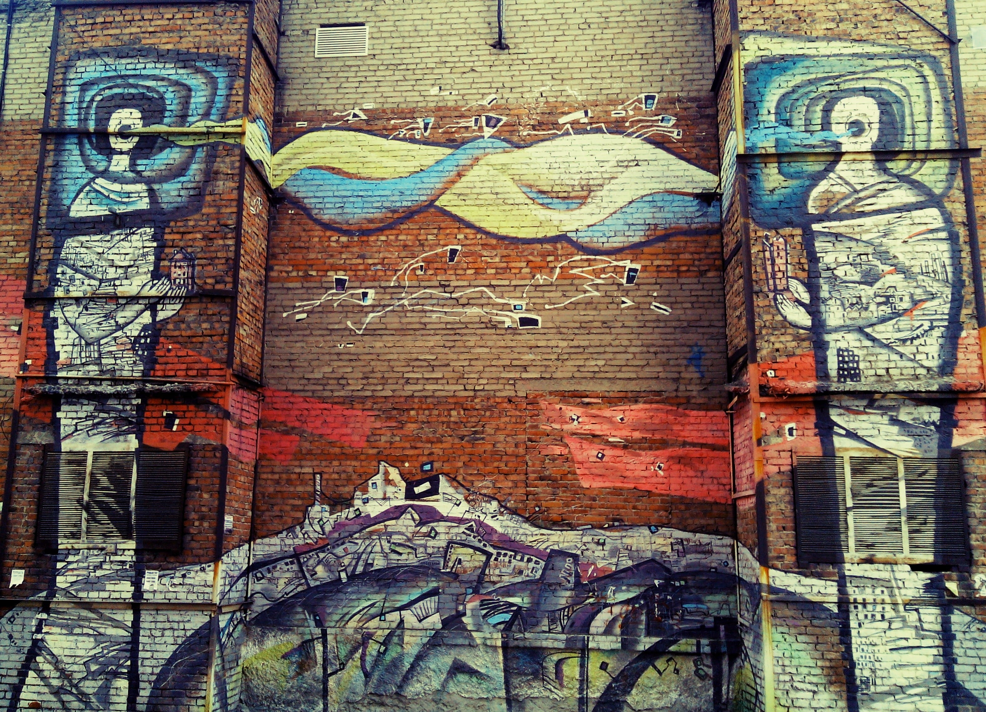 full frame, old, pattern, no people, graffiti, wall - building feature, clay, mural, built structure, architecture, Russia, run-down, brick, textured, multi colored, HD Wallpaper