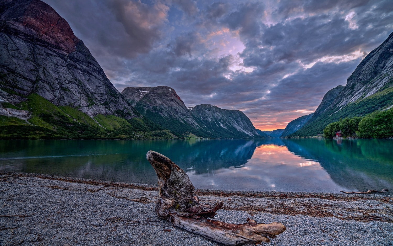 reflection lake, 720P, driftwood, scenics - nature, mountain, idyllic, sky, solid, night, beauty in nature, mountain range, tranquil scene, tranquility, HD Wallpaper