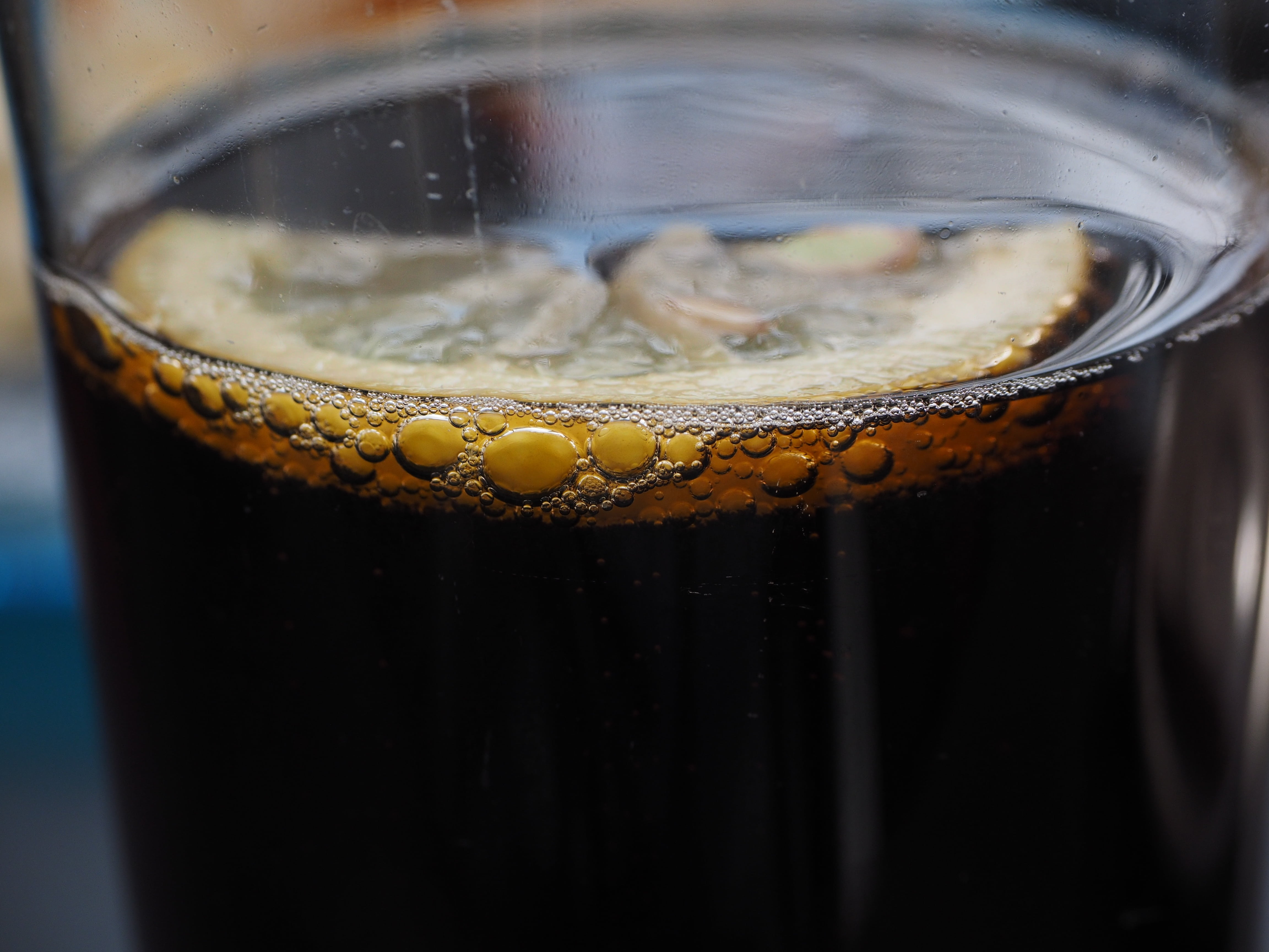 indoors, 4K, cold temperature, blubber, frozen, selective focus, liquid, no people, freshness, drinking glass, non-alcoholic beverage, blow, single object, HD Wallpaper