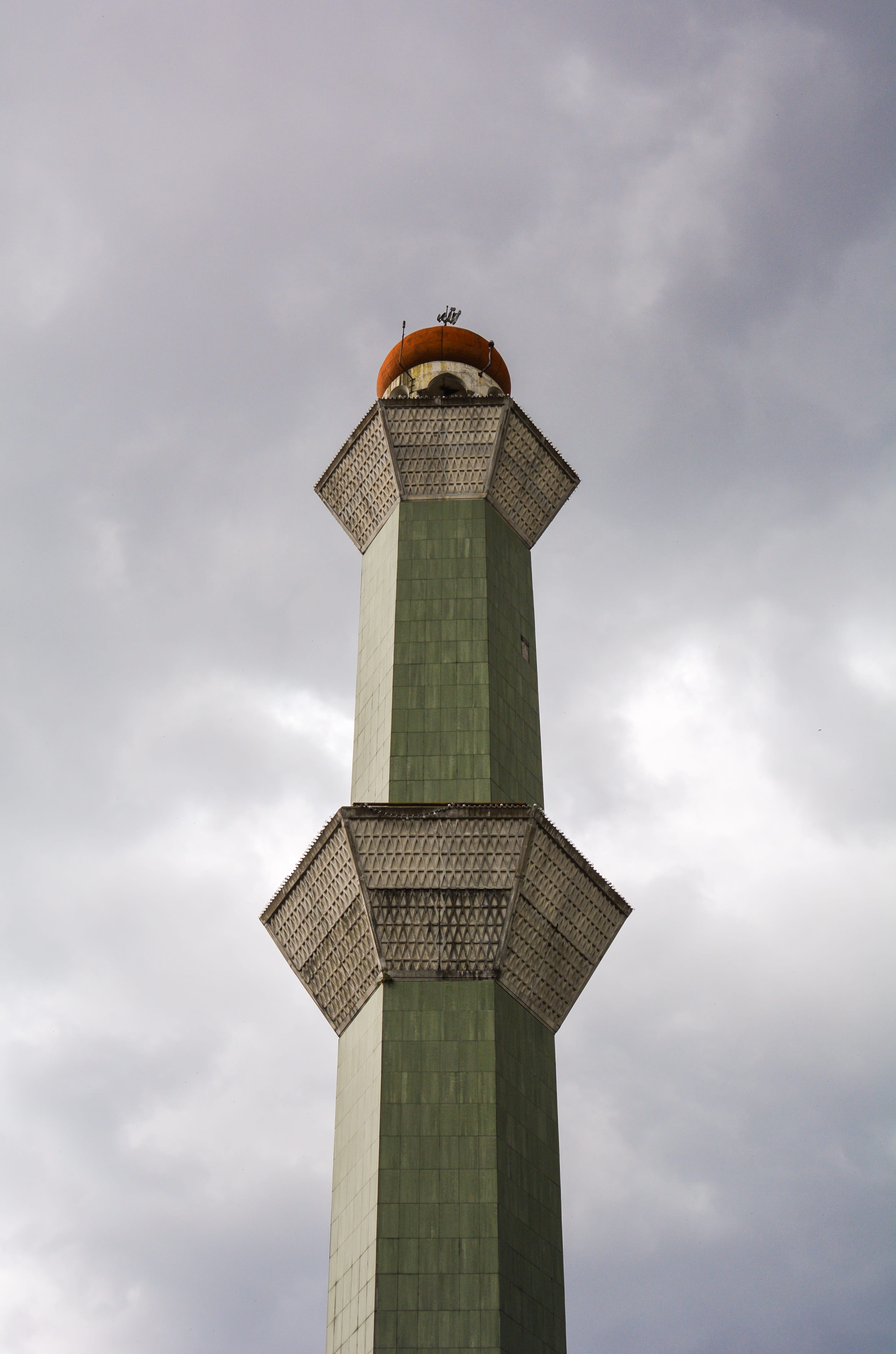 worship, tower, minaret, architectural column, travel, islam, clouds, building, city, the past, travel destinations, no people, cloud - sky, architecture, Phone HD Wallpaper