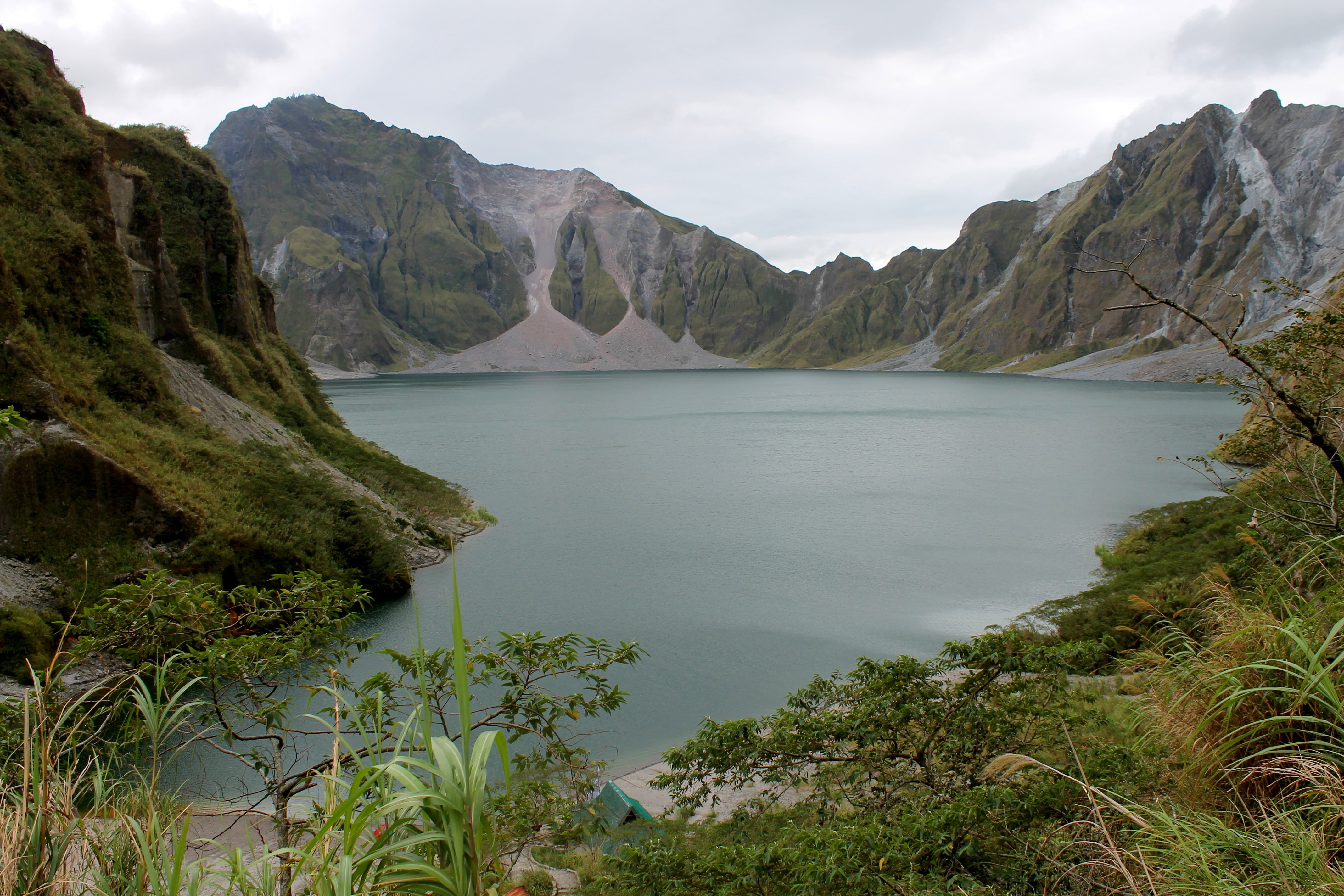 cloud - sky, nature, mountain peak, asia, outdoors, mt pinatubo, beside, beautiful, ashes, philippines, tranquility, travel destinations, water, mountain, HD Wallpaper