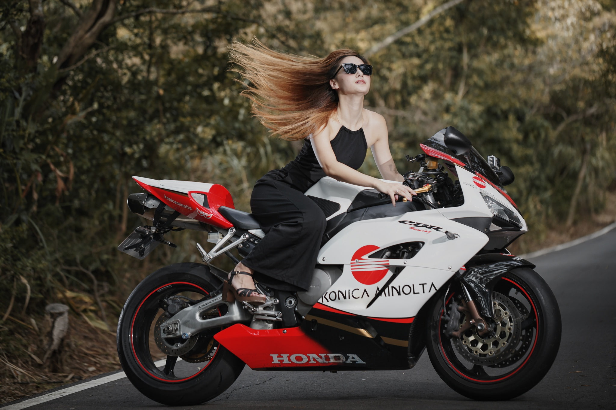 mode of transportation, Asian, fashion, headwear, vehicle, blond hair, women, full length, Honda, lifestyles, outdoors, long hair, motorcycle, women with shades, HD Wallpaper