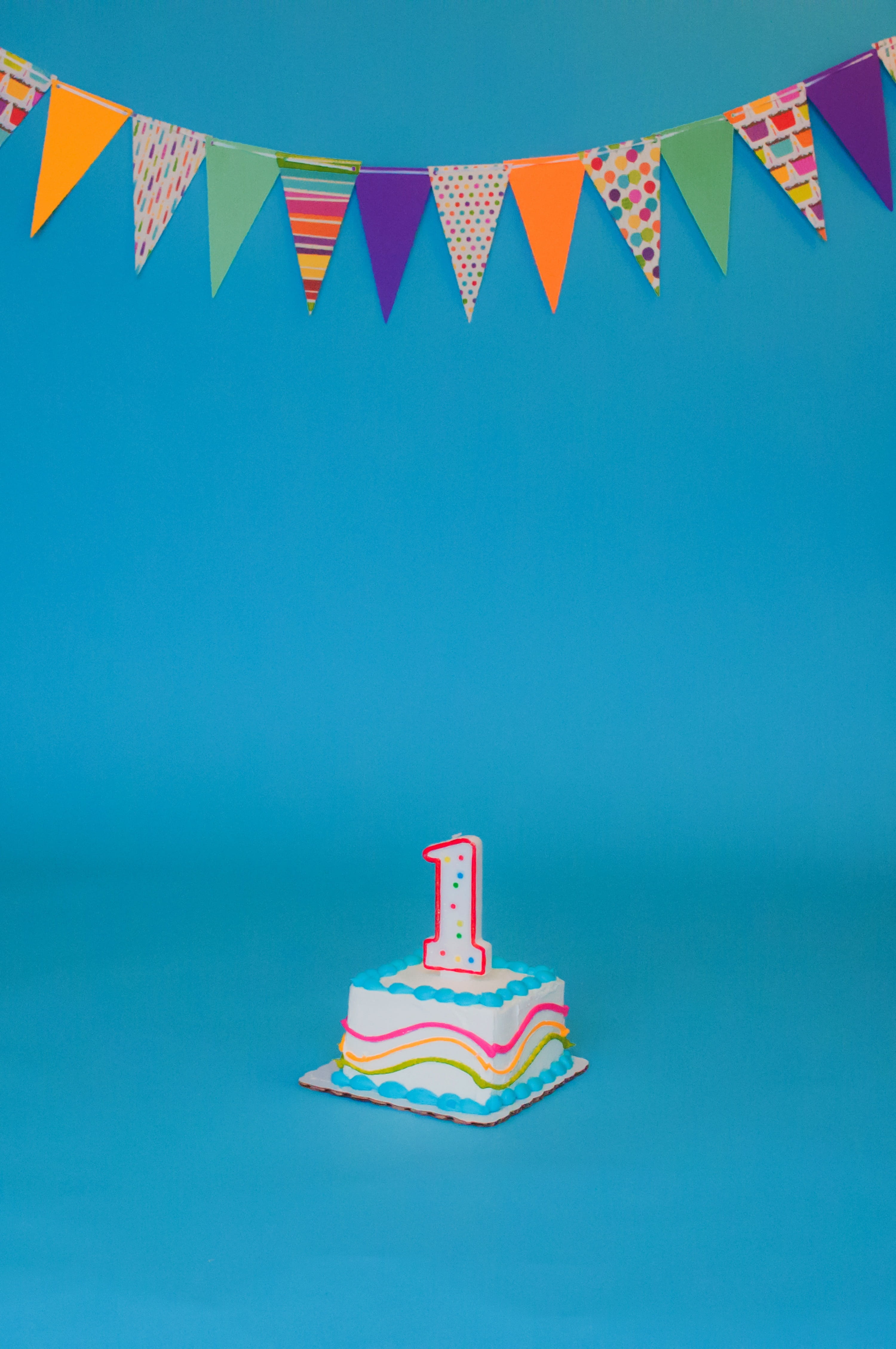 sky, no people, lockscreen, one, hanging, celebration, studio shot, decoration, bunting, clear sky, day, age, candle, celebrate, colored background, Phone HD Wallpaper