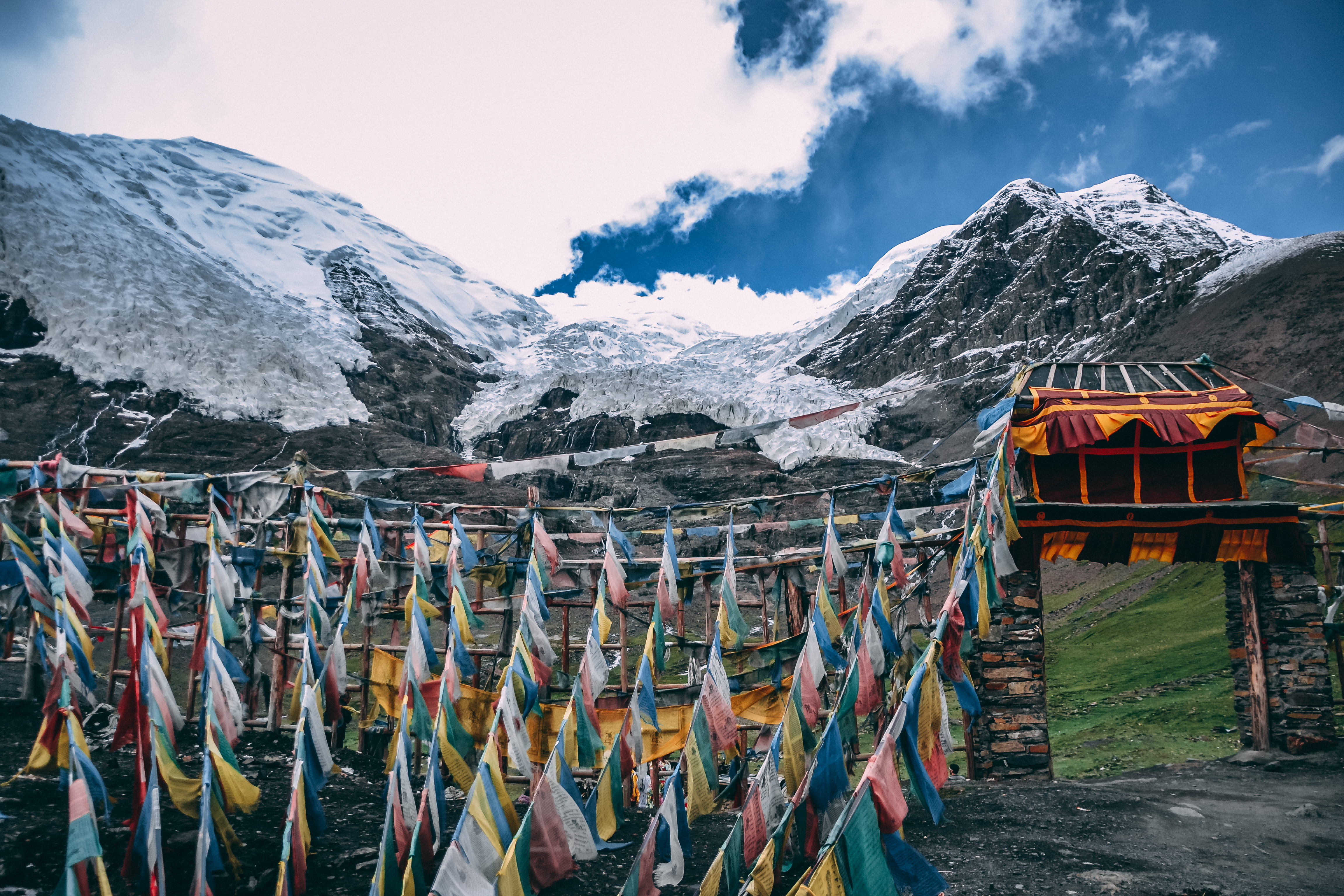gate, outdoors, buntings, snow capped, snowy mountain, travel, gateway, beauty in nature, religion, mountain range, scenics - nature, tibet, flag, prayers, HD Wallpaper