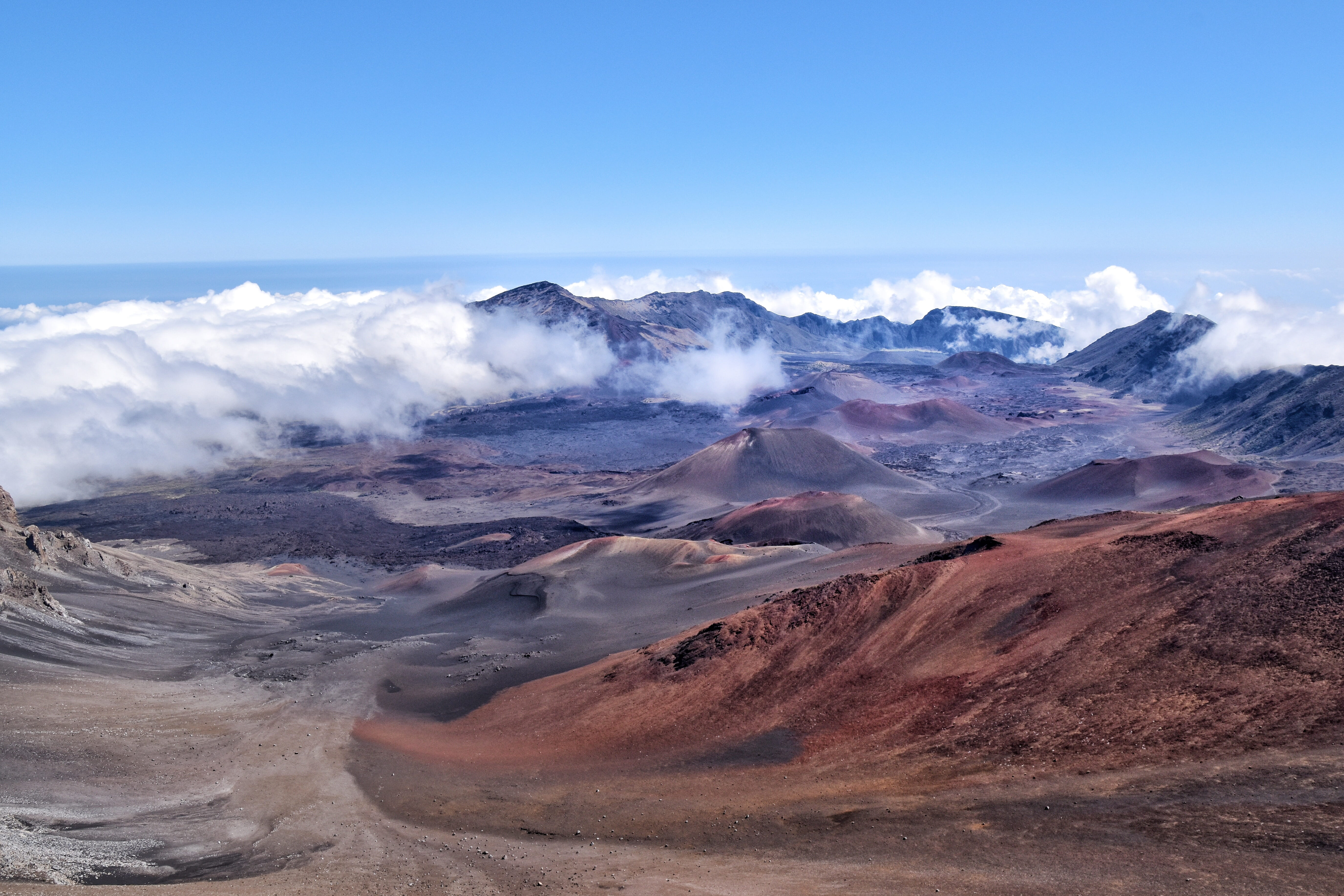 sky, arid climate, 5K, maui, beauty in nature, outdoors, smoke - physical structure, environment, nature, crater, scenics - nature, landscape, geology, HD Wallpaper
