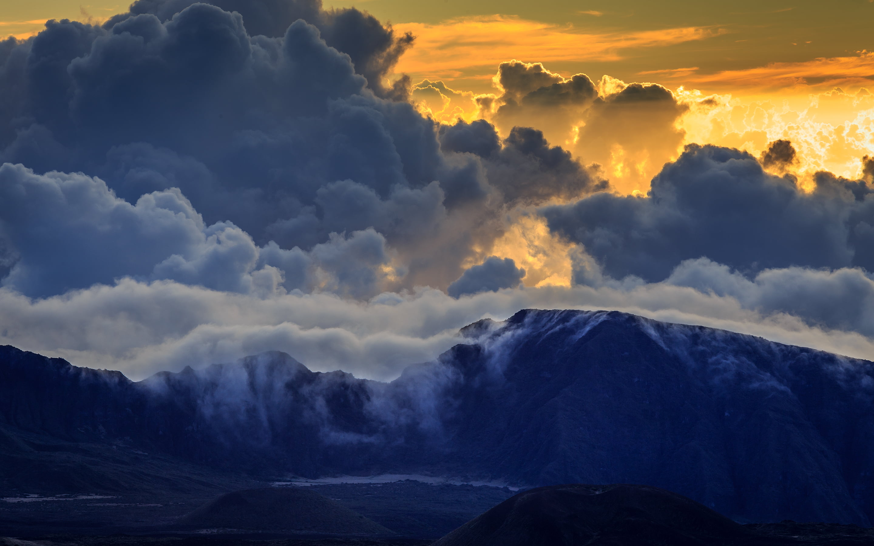 majestic, mountains, cloud, 2K, tranquil scene, dramatic sky, non-urban scene, mountain, silhouette, Maui, white, outdoors, beauty in nature, Haleakala, HD Wallpaper