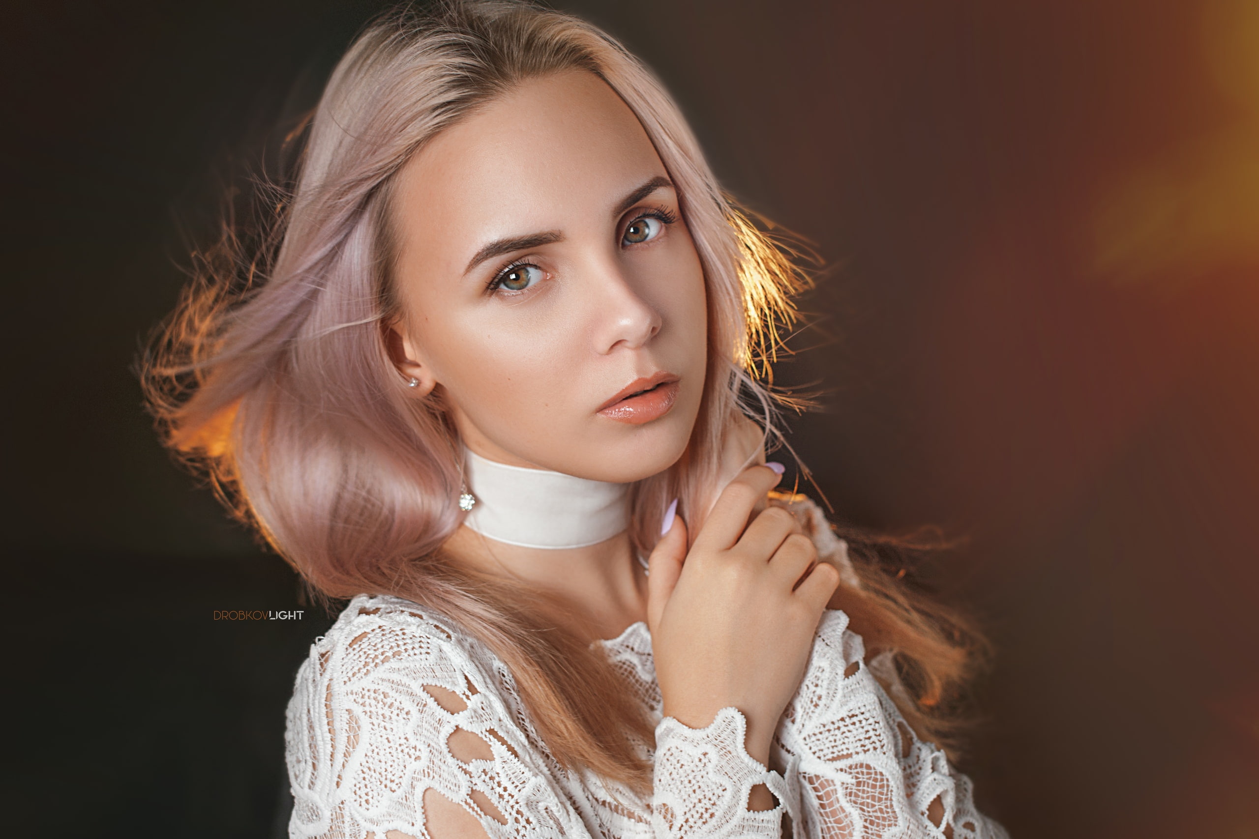 Anastasia Makarenko, 2K, portrait, women, indoors, looking at viewer, blonde, model, face, women indoors, depth of field, white clothing, Alexander Drobkov, HD Wallpaper
