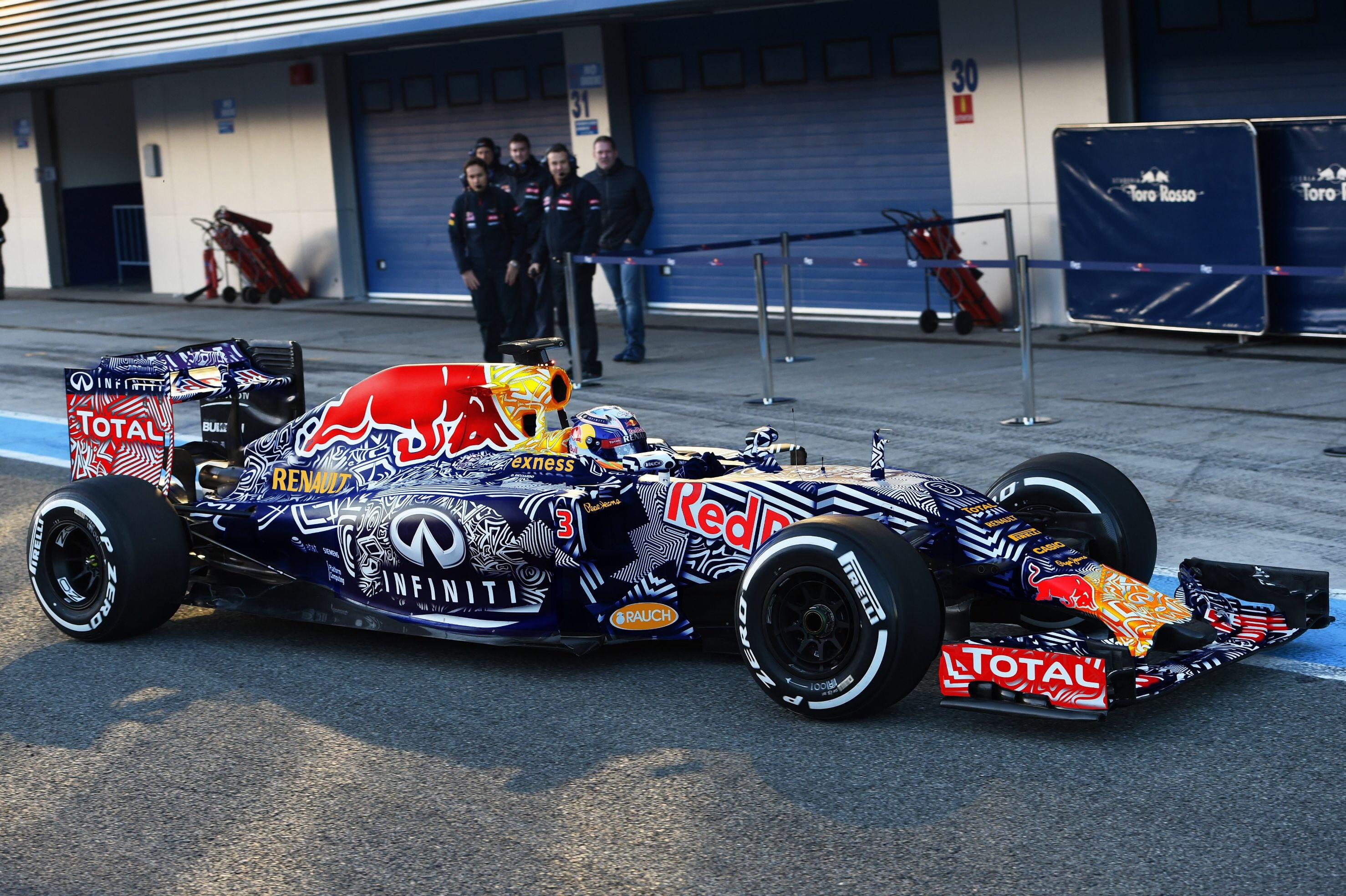 group of people, helmet, people, auto racing, Formula 1, Red Bull, sports track, headwear, sports race, land vehicle, track and field, transportation, sports helmet, HD Wallpaper