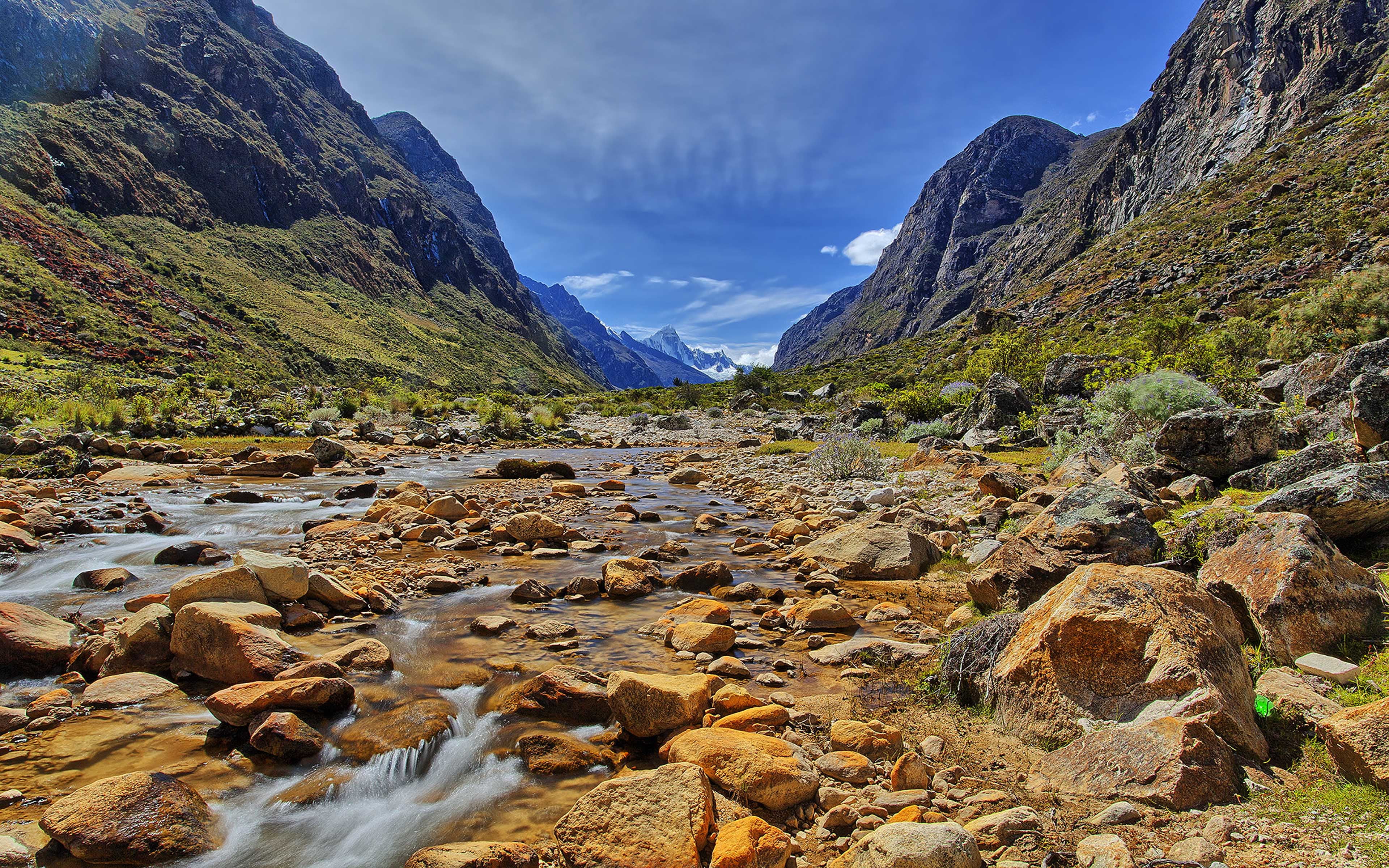 water, non-urban scene, huascaran, mountains, tranquility, rock - object, solid, beauty in nature, laptop, national, cordillera, no people, 4K, land, cloud - sky, HD Wallpaper
