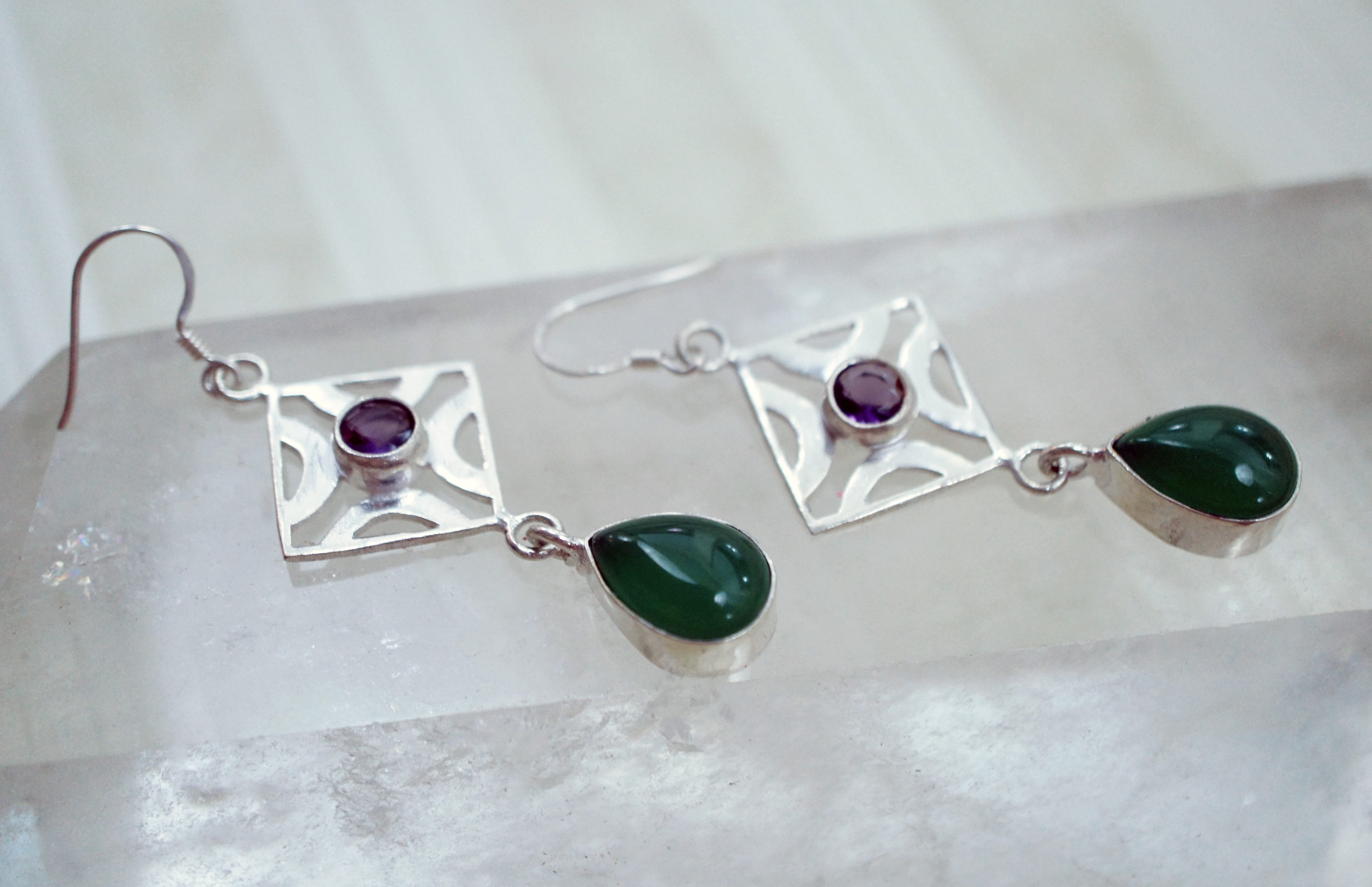 Amethyst, ring, fashion, eyesight, green, studio shot, Agate, semiprecious, quartz, natural, eyeglasses, dangling, Purple, cabochon, eyewear, bezel, close-up, HD Wallpaper
