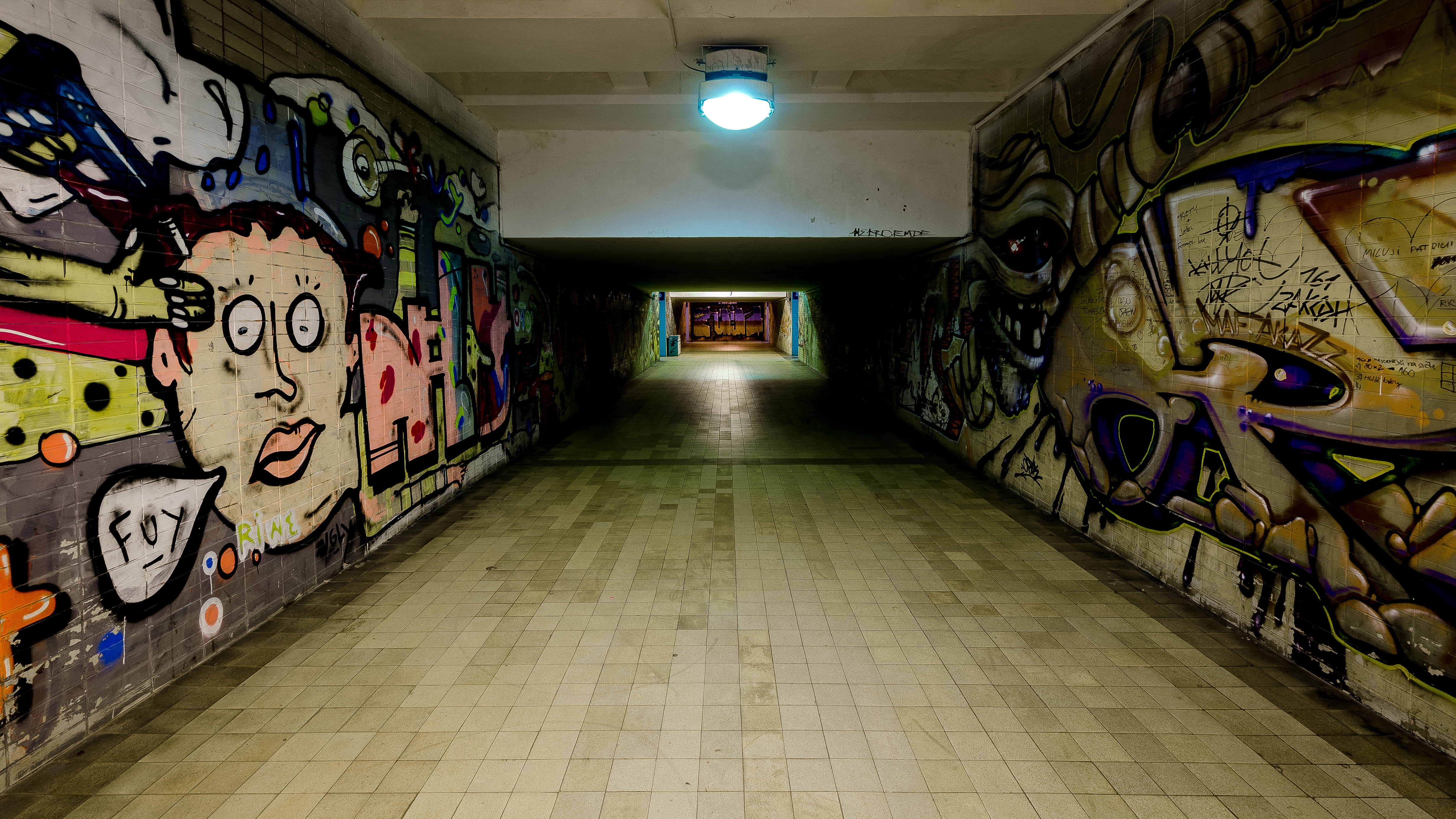 graffiti, direction, creativity, no people, flooring, built structure, art and craft, 4K, footpath, mural, architecture, the way forward, tile, lighting equipment, HD Wallpaper