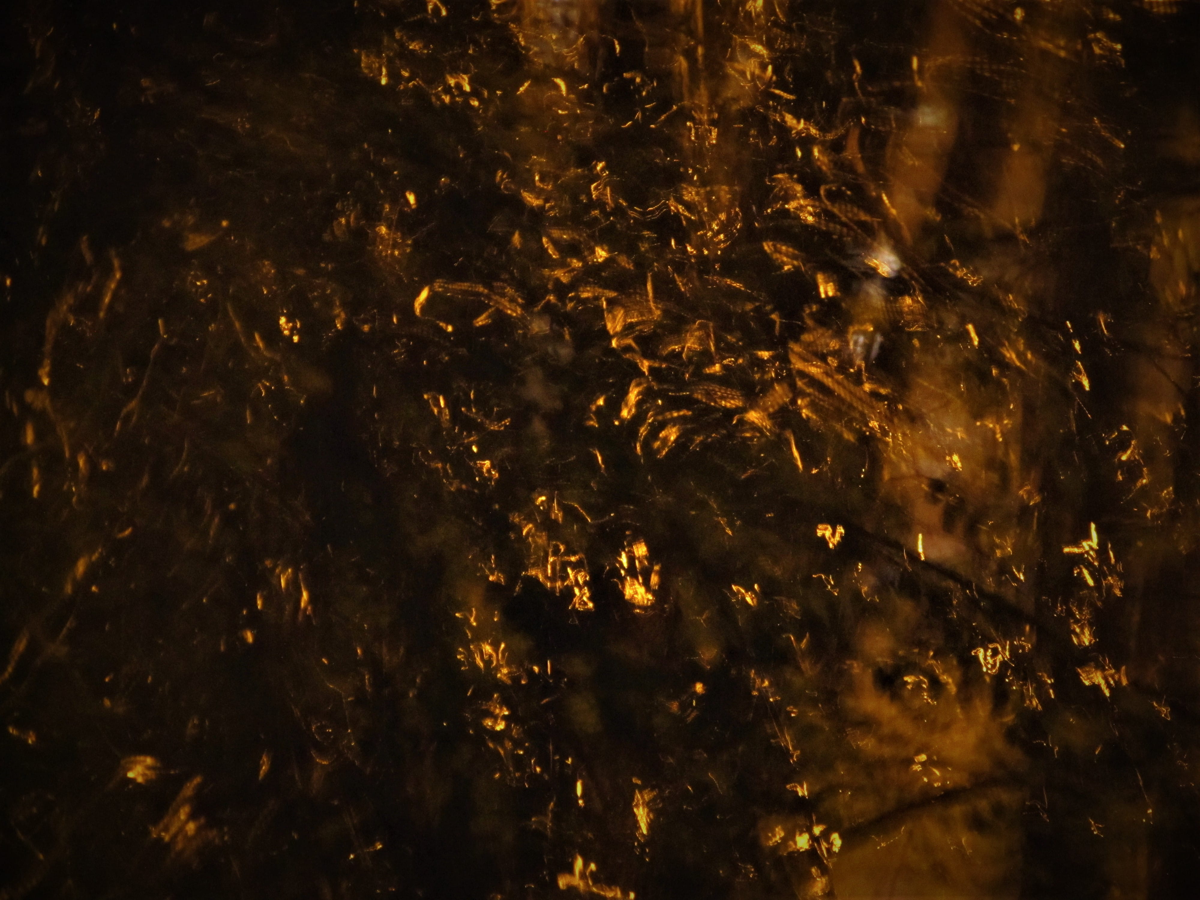 4K, gold colored, illuminated, francisco deane, rain, abstract, heat - temperature, close-up, no people, rains, water, pattern, lluvia, full frame, brown, HD Wallpaper