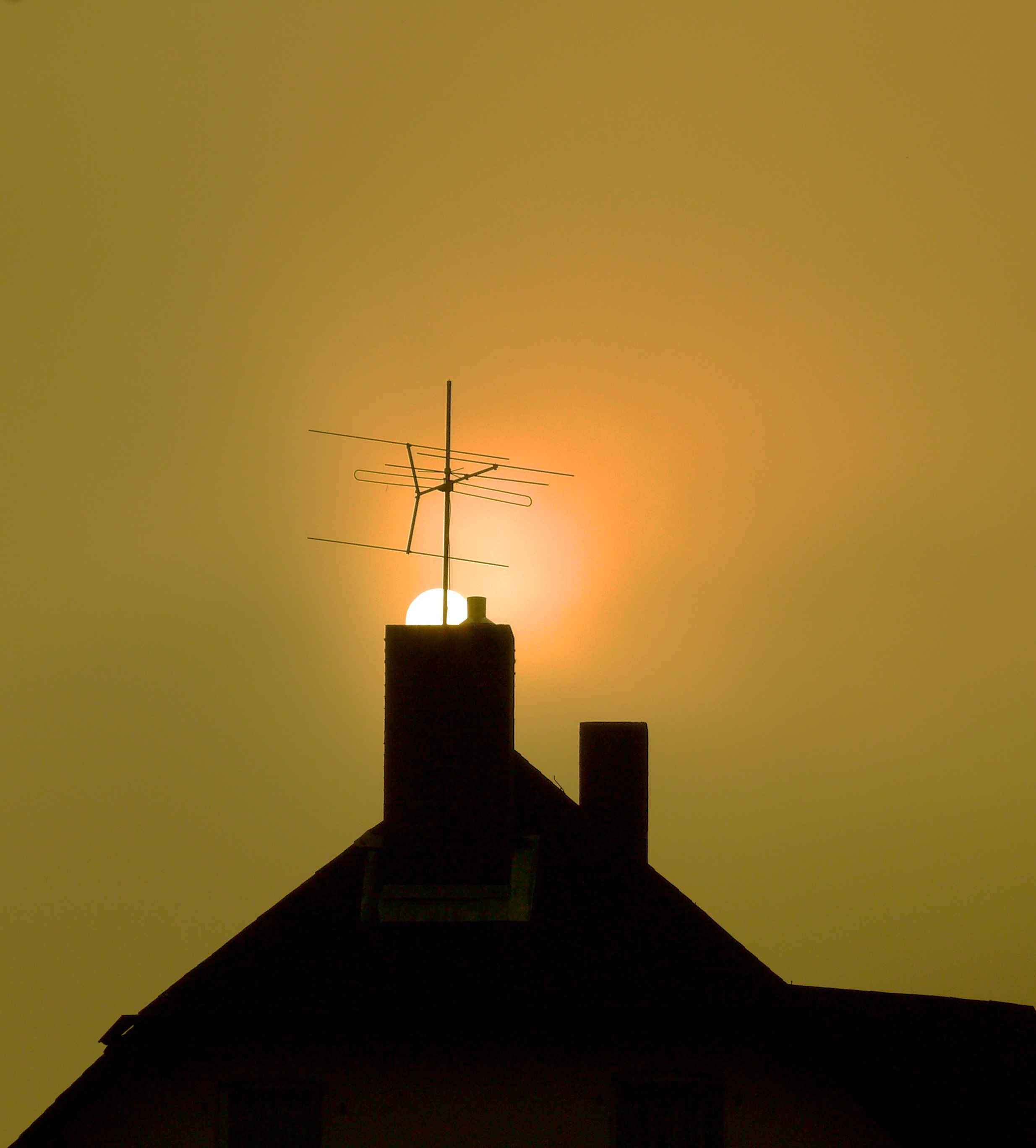 residential district, sunshine, roof tile, copy space, antenna, outdoors, antenna - aerial, building, home, sky, fireplace, communication, 2K, natural phenomenon, Phone HD Wallpaper