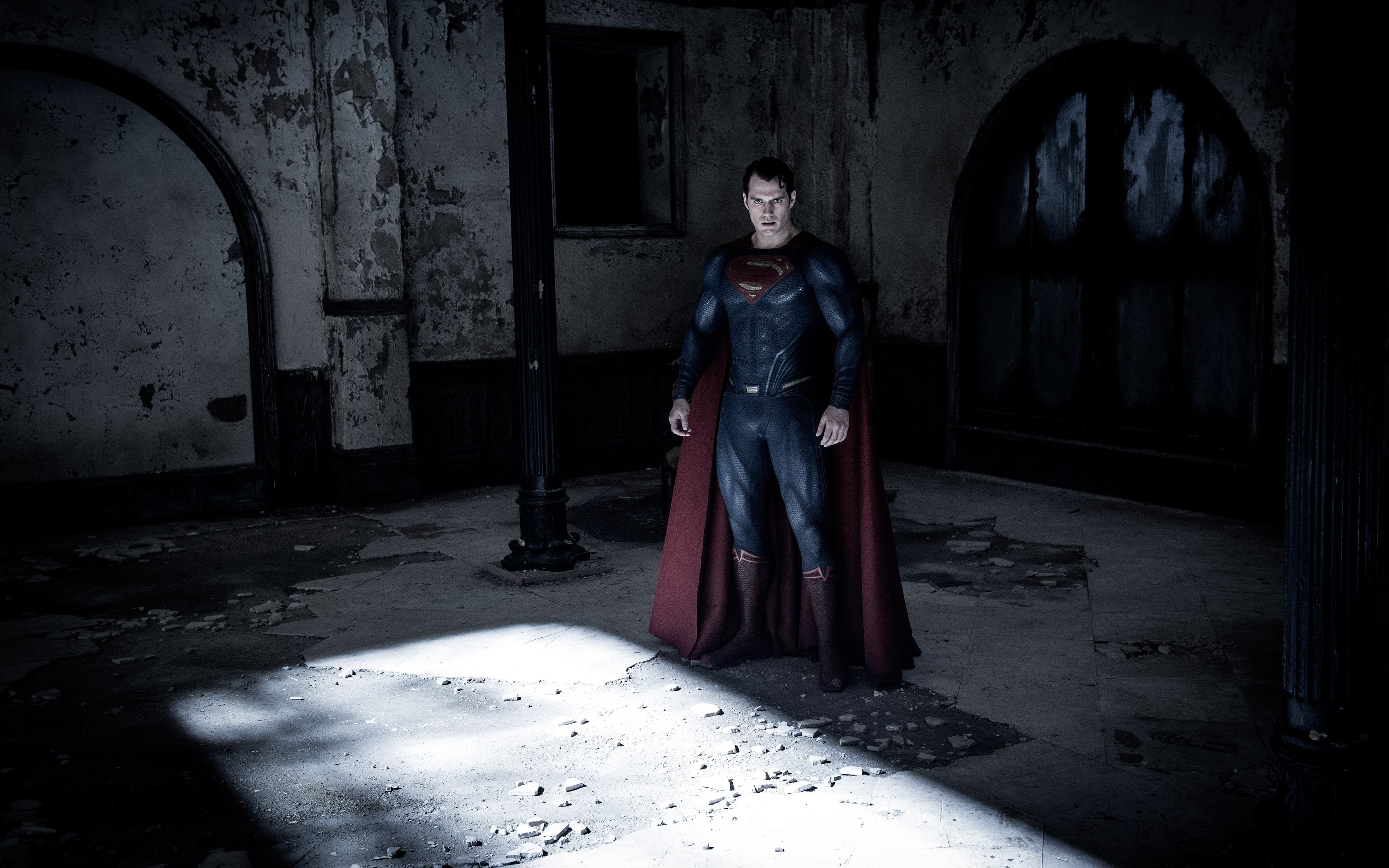 looking at camera, adult, Batman v Superman: Dawn of Justice, abandoned, full length, young adult, architecture, women, DC Comics, standing, flooring, Superman, HD Wallpaper