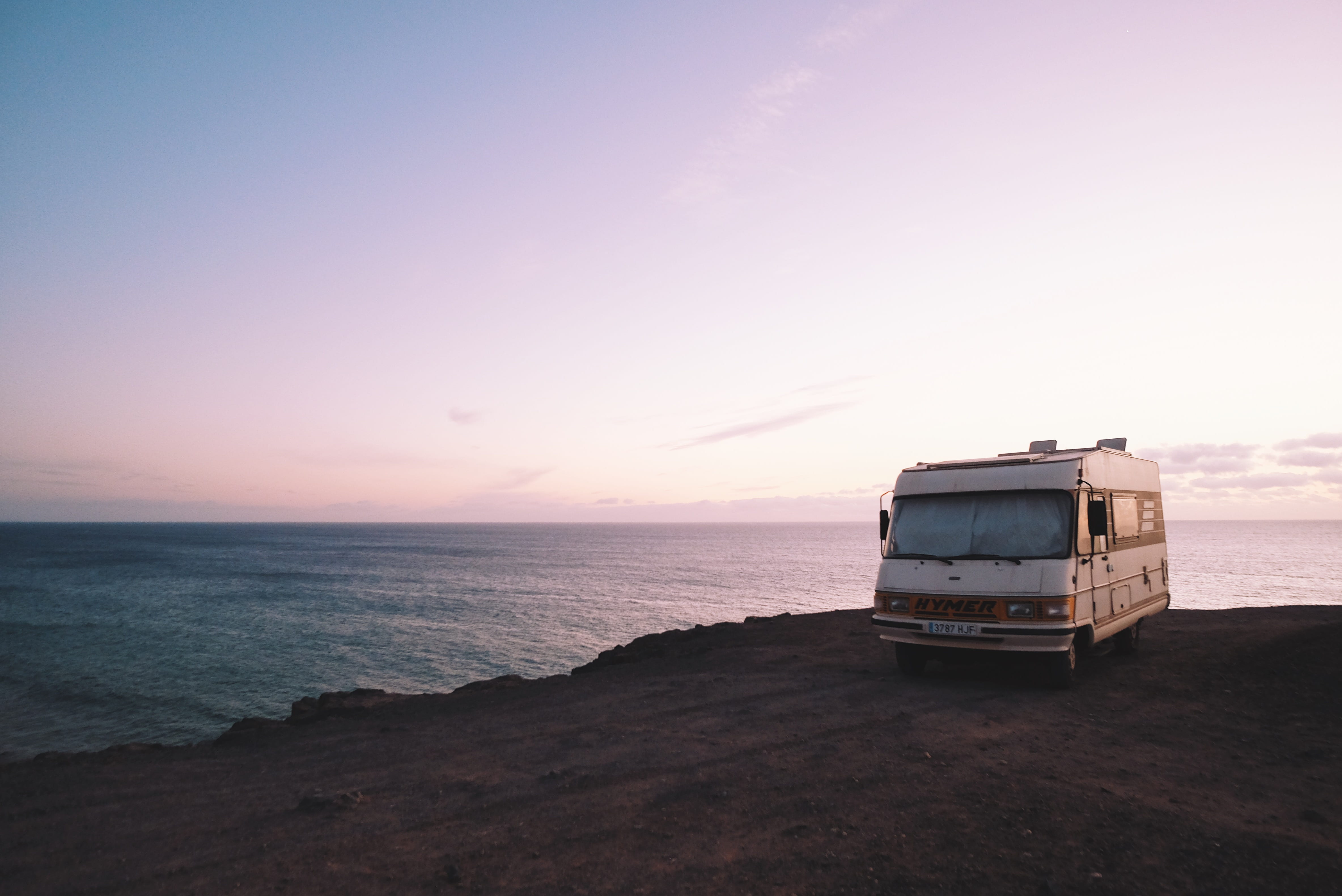 sky, travel, land vehicle, ocean, copy space, camper, holiday, outdoors, 4K, nature, beside, tranquil scene, sea, transportation, land, white, parked, HD Wallpaper