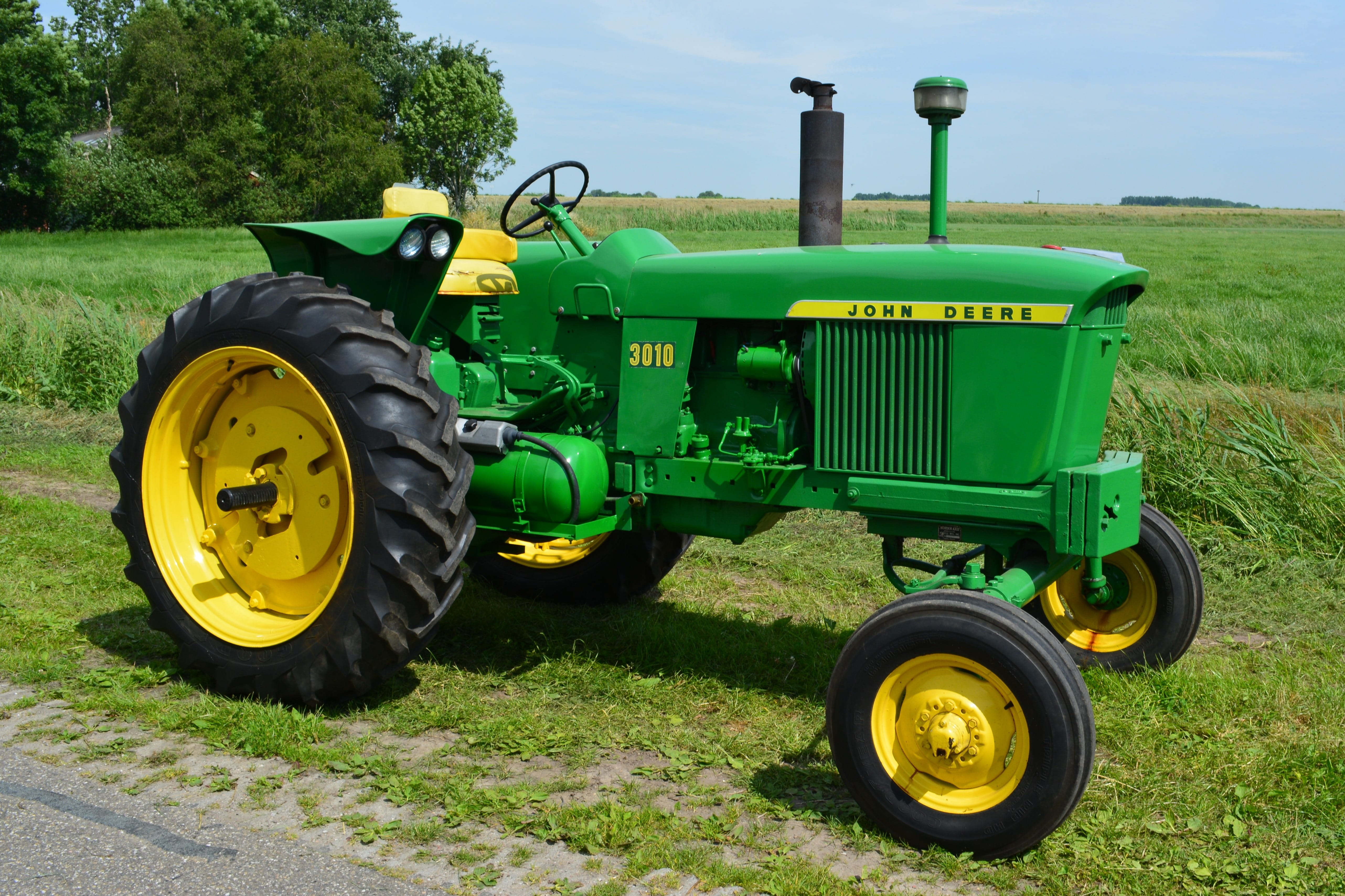 farm, wheel, yellow, green color, sunlight, land vehicle, equipment, rural scene, mode of transportation, tractor, landscape, john deere, outdoors, grass, HD Wallpaper