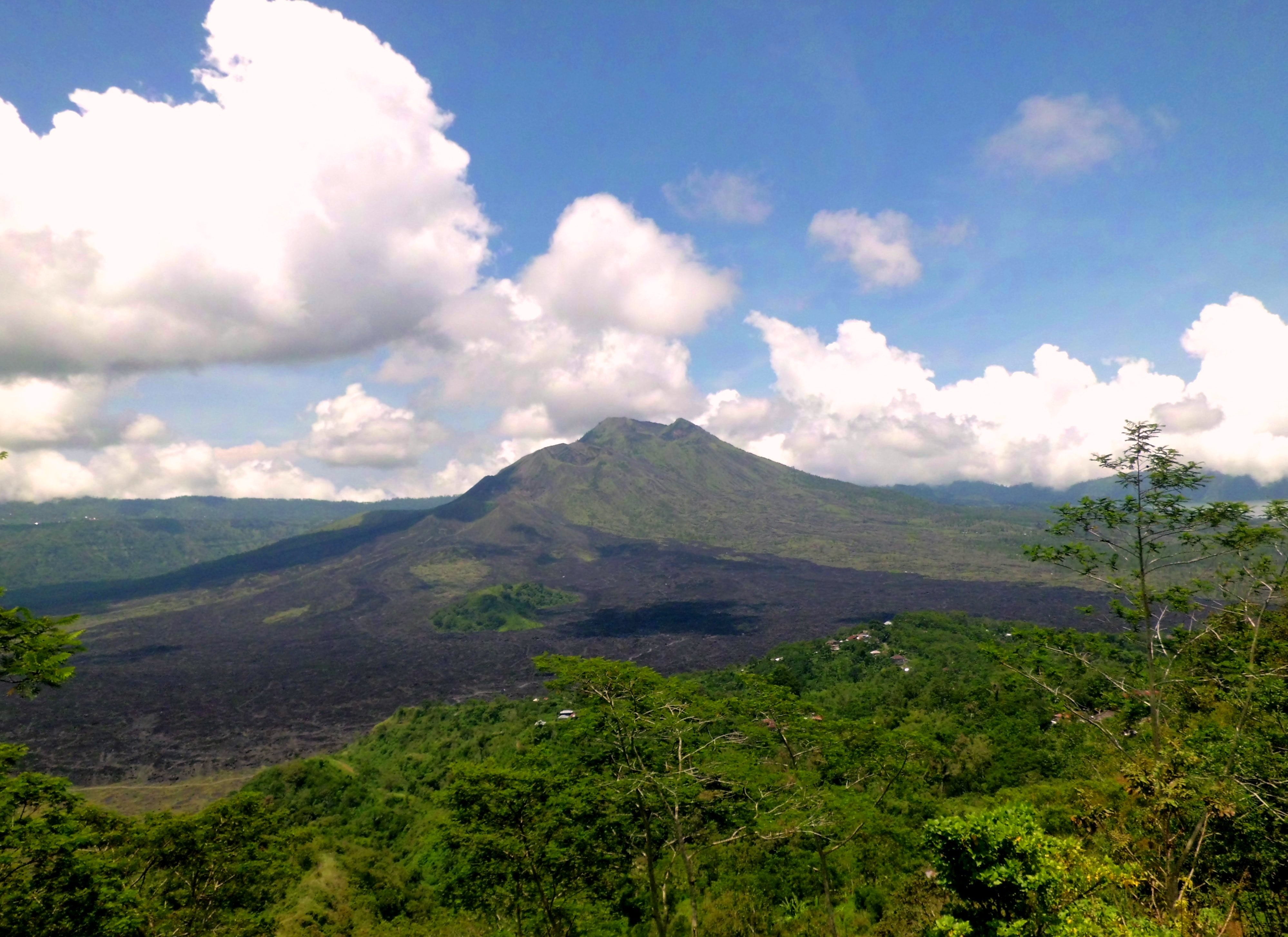 green, mountain peak, beautiful, sky, land, valley, landscape, kitamani, 4K, idyllic, panorama, gunung batur, scenics - nature, plant, range, nature, tree, HD Wallpaper