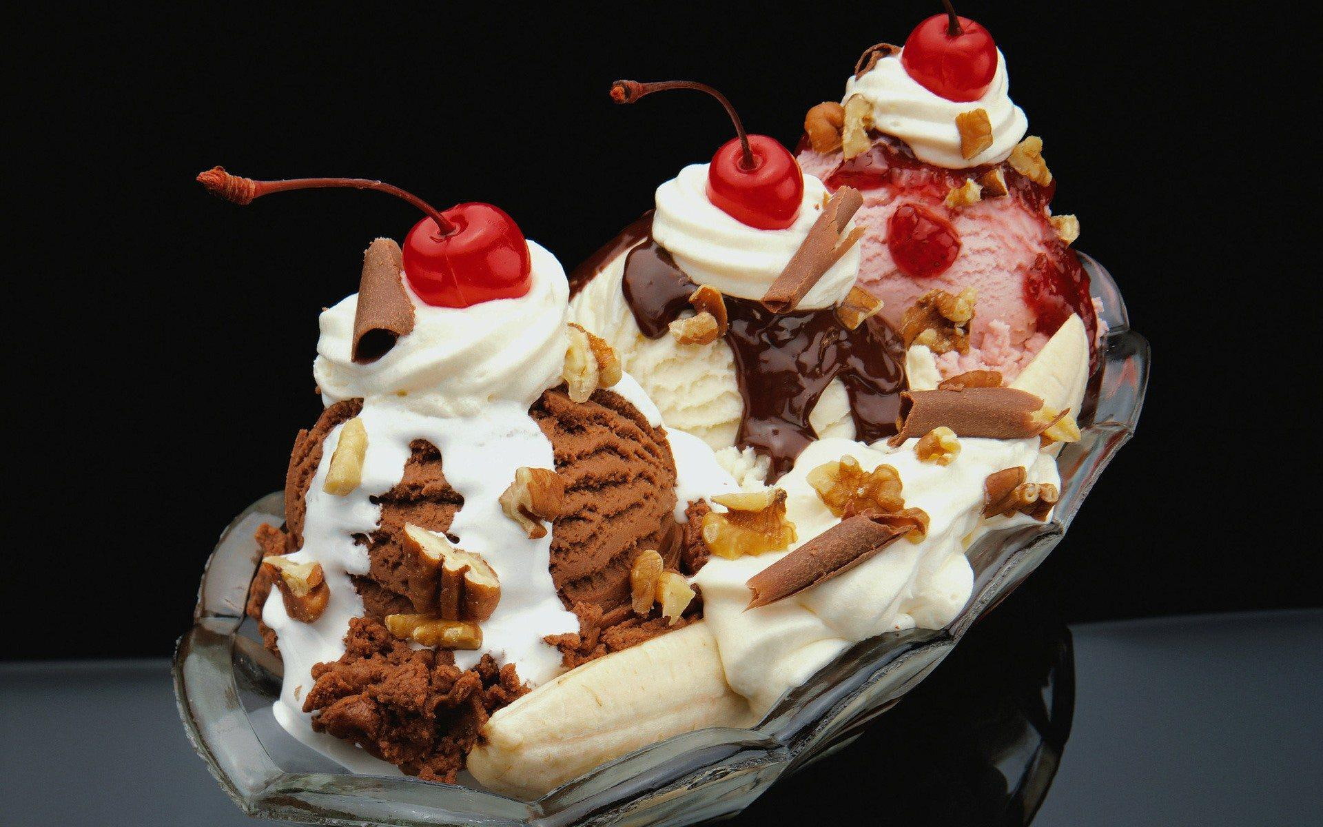 whip cream, icecream, nuys, 3d and abstract, bannasweet, strawberry, sunday, suace, 1080P, chocolate, cherrys, vanilla, HD Wallpaper
