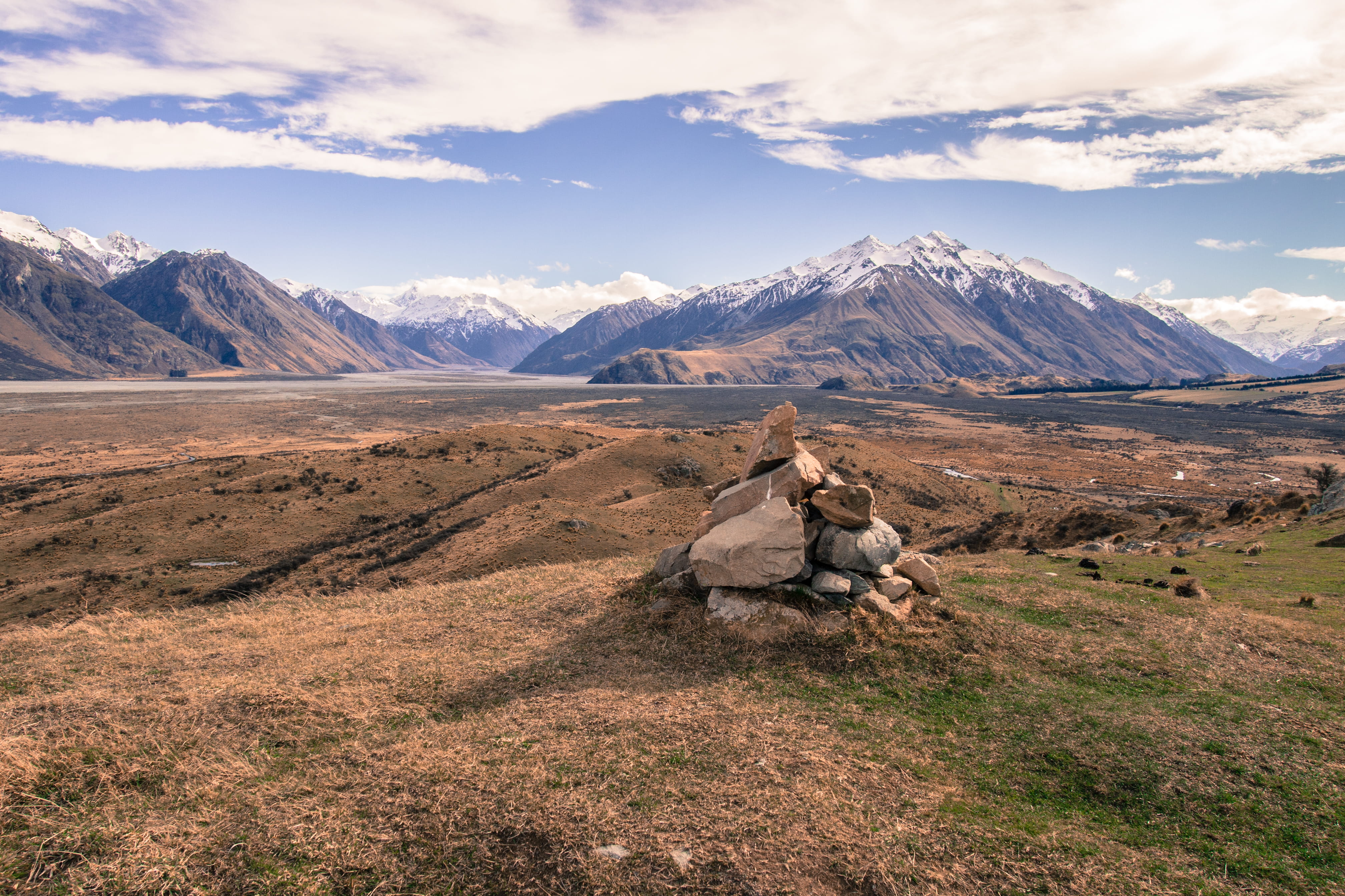 mountain range, new zealand, mount, day, pets, tranquility, plateau, clouds, animal themes, 4K, vertebrate, domestic animals, environment, mountains, outdoors, HD Wallpaper