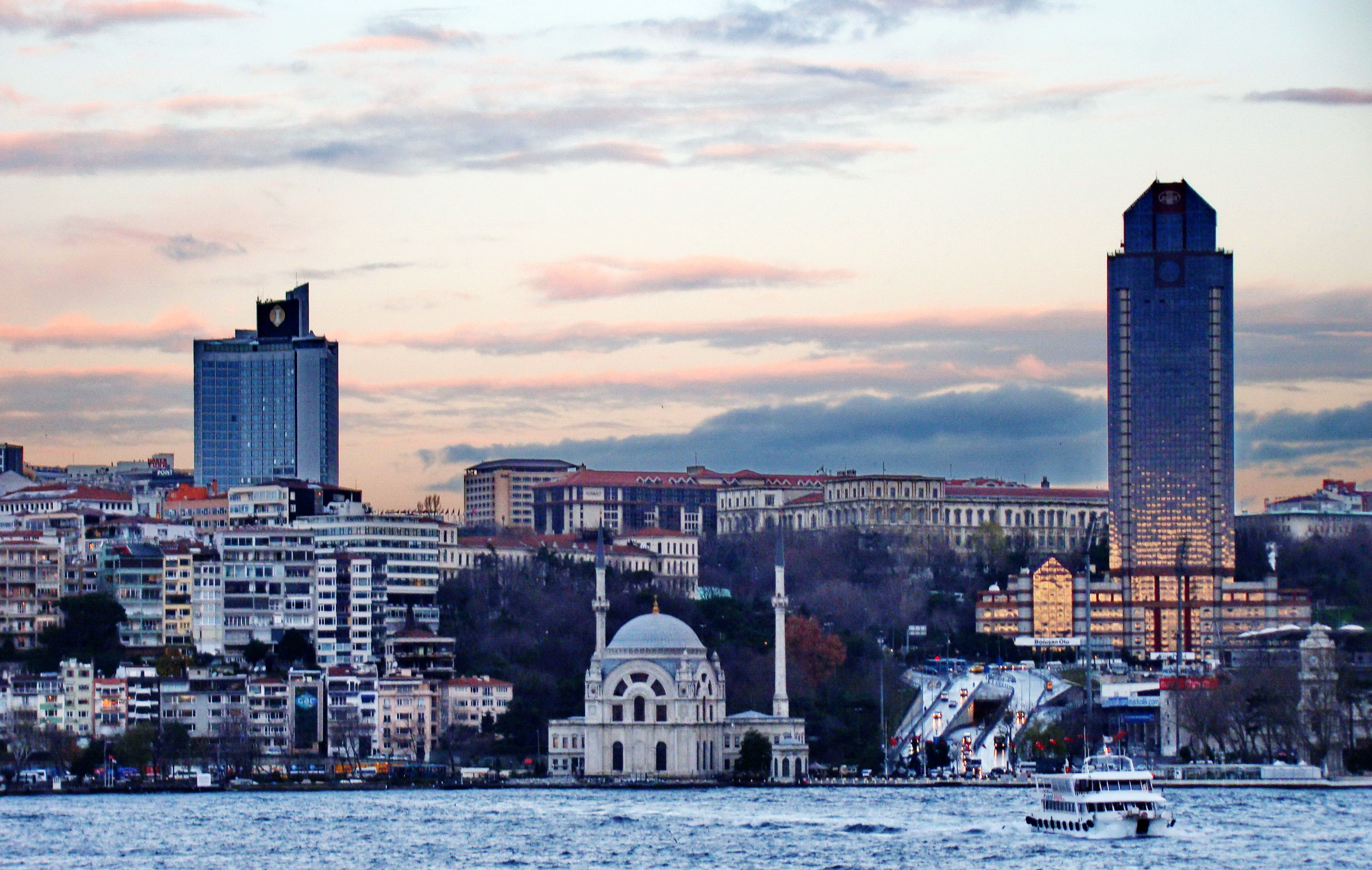 blue mosque, les nuages, le dé troit du bosphore, the pilot, channel, travel destinations, sunset, leau, piloto de barco, building, clouds, black sea, pilot, HD Wallpaper