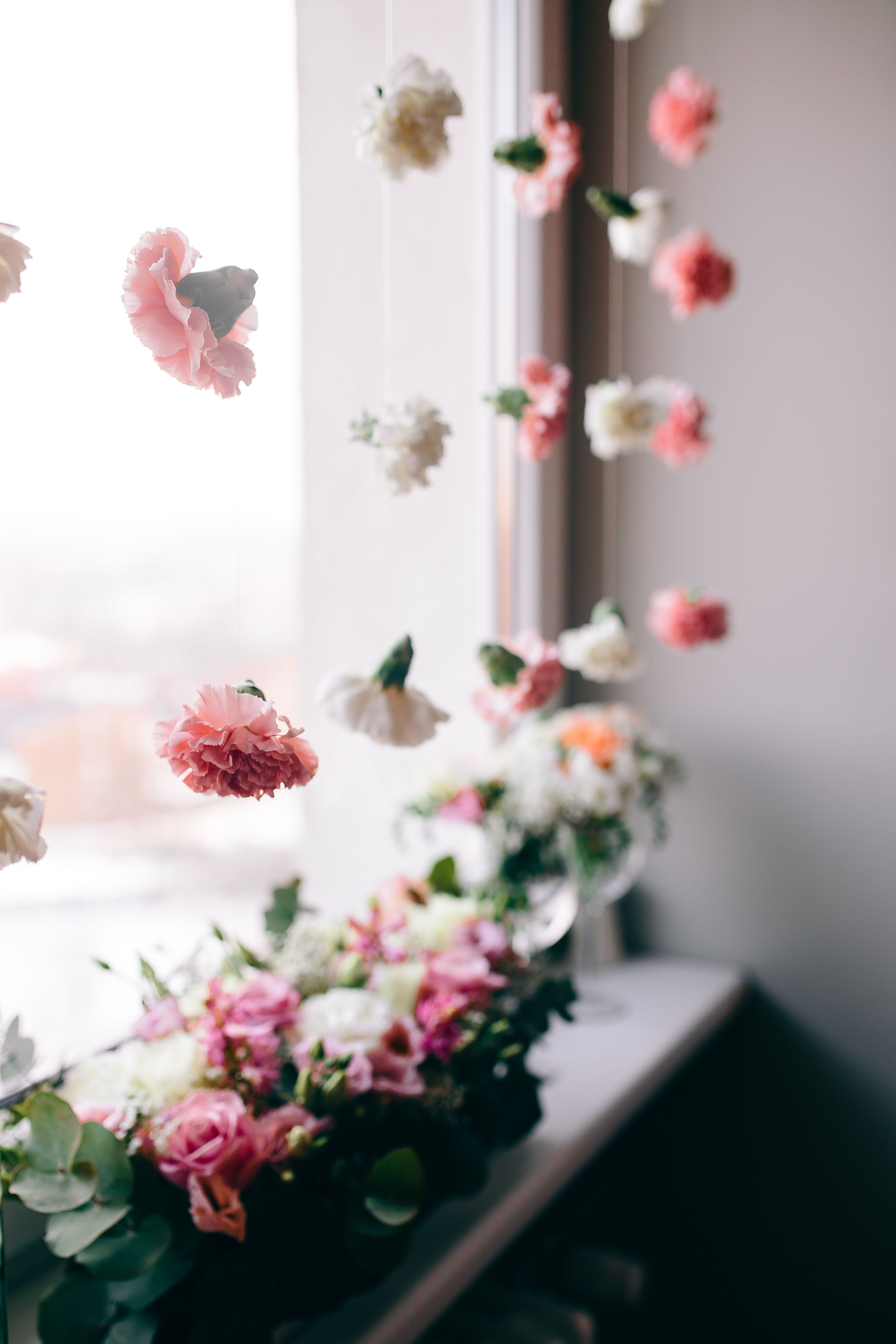 vase, close-up, bouquet, colorful, flower arrangement, petal, bunch of flowers, feminine, flora, womanly, flowering plant, vulnerability, flower head, no people, Phone HD Wallpaper
