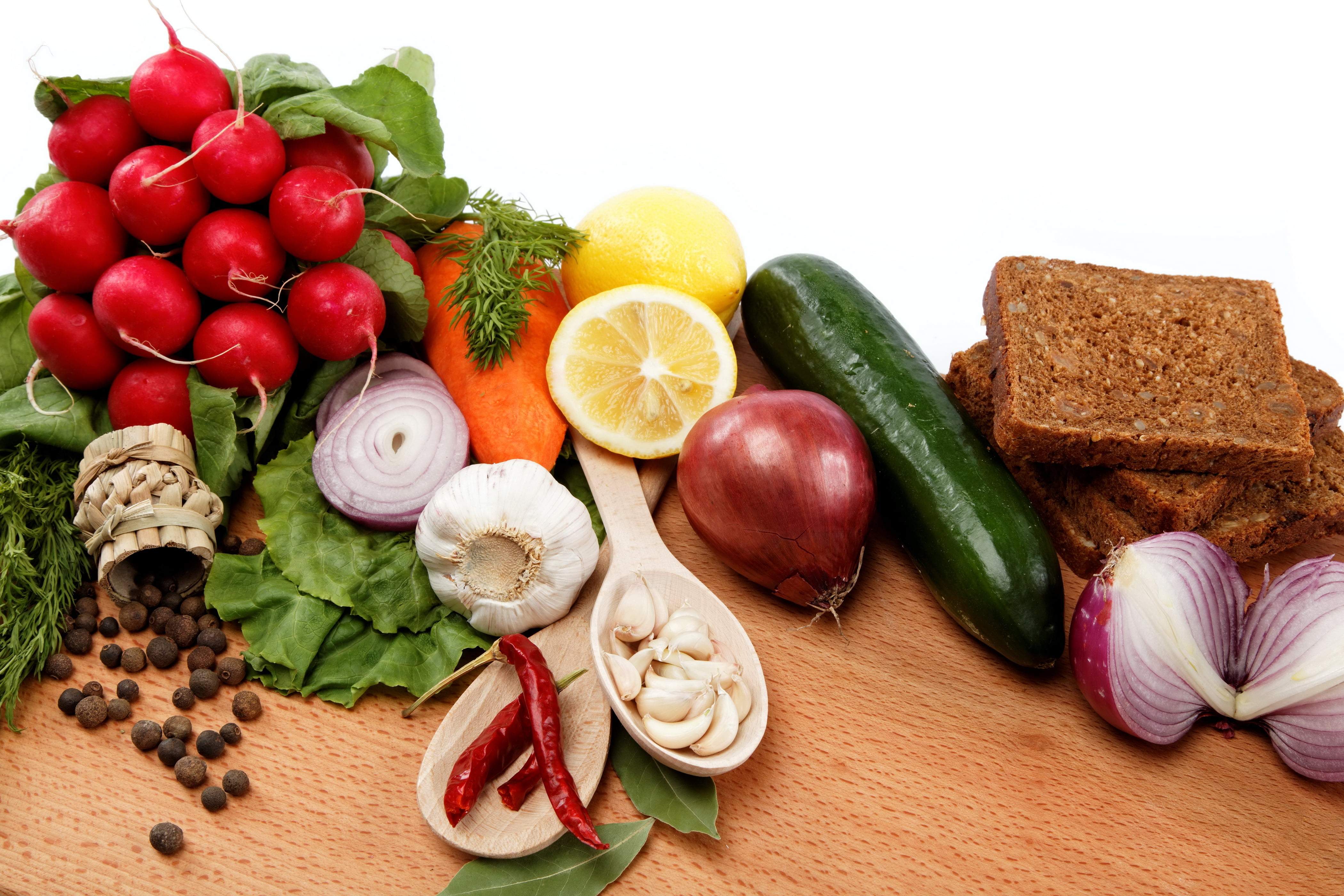 food, salad, no people, pepper - Vegetable, backgrounds, basil, dinner, close-up, eating, slice, 4K, healthy Eating, variation, radish, garlic, herb, indoors, HD Wallpaper