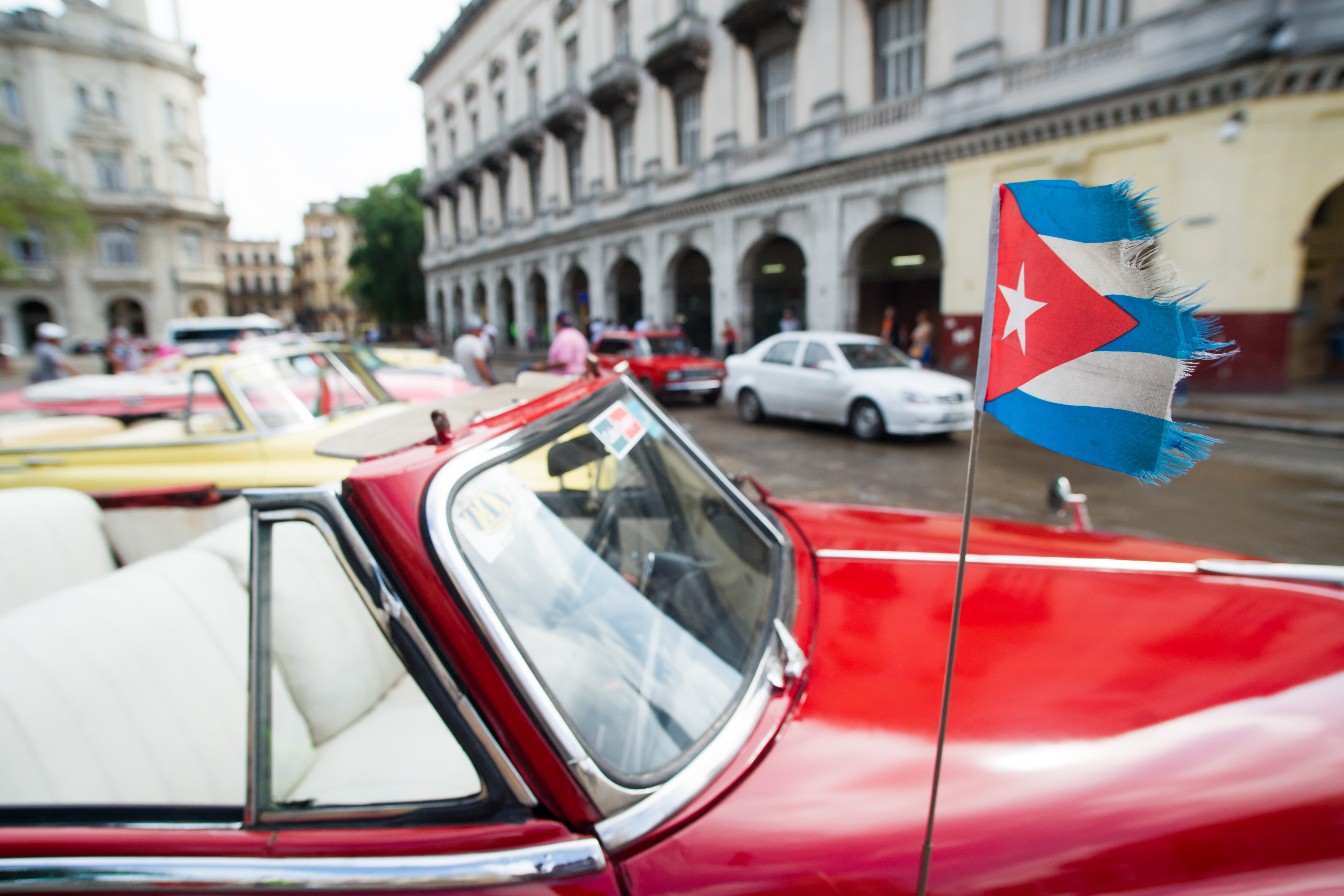 car, parking, retro, outdoors, symbol, building exterior, automobile, reflection, built structure, focus on foreground, old, red, flag, tourism, road, incidental people, HD Wallpaper