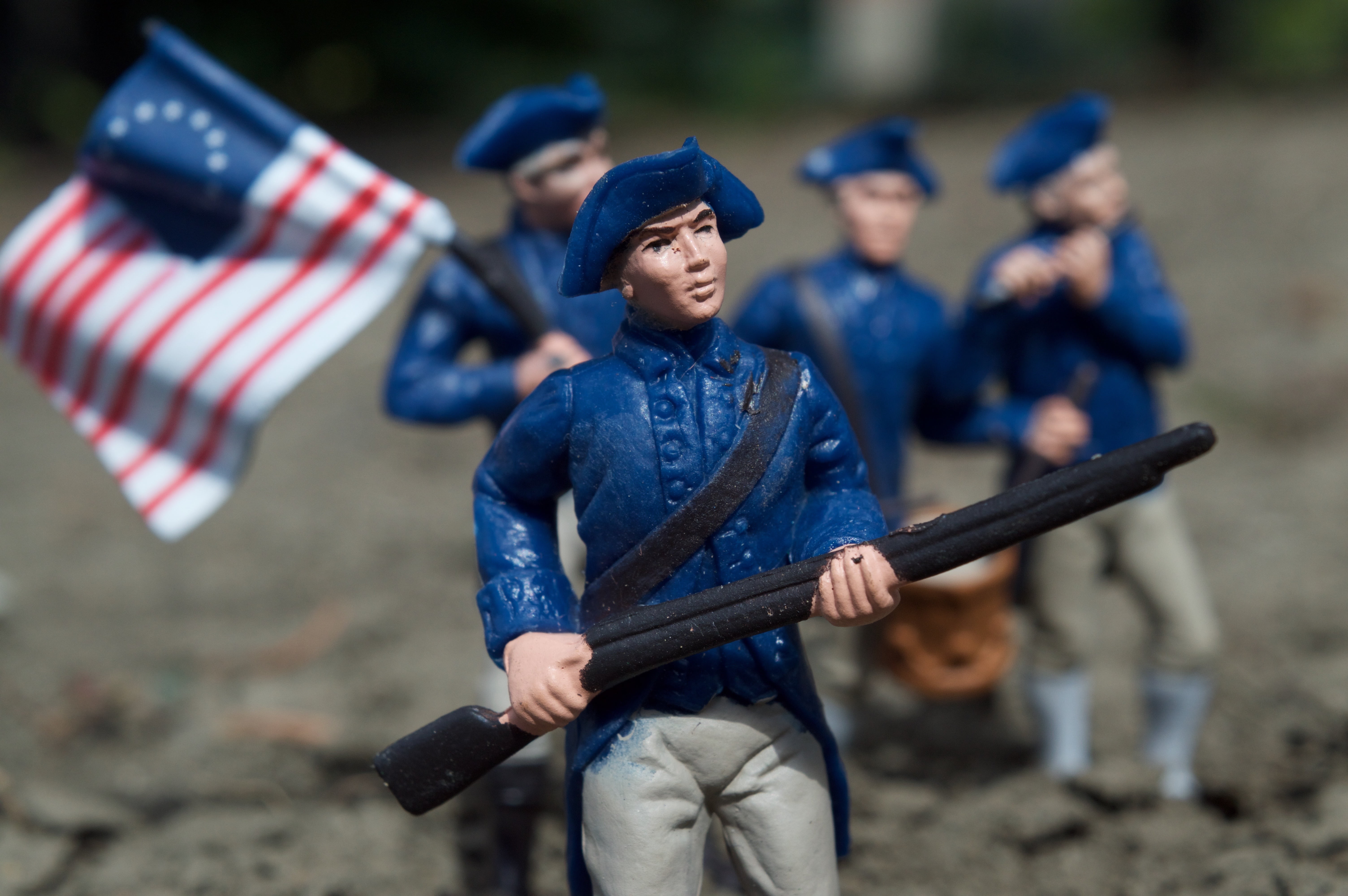 portrait, military, soldiers, outdoors, pride, land, united states, historic, holding, day, men, front view, clothing, soldier, us, honor, constitution, HD Wallpaper