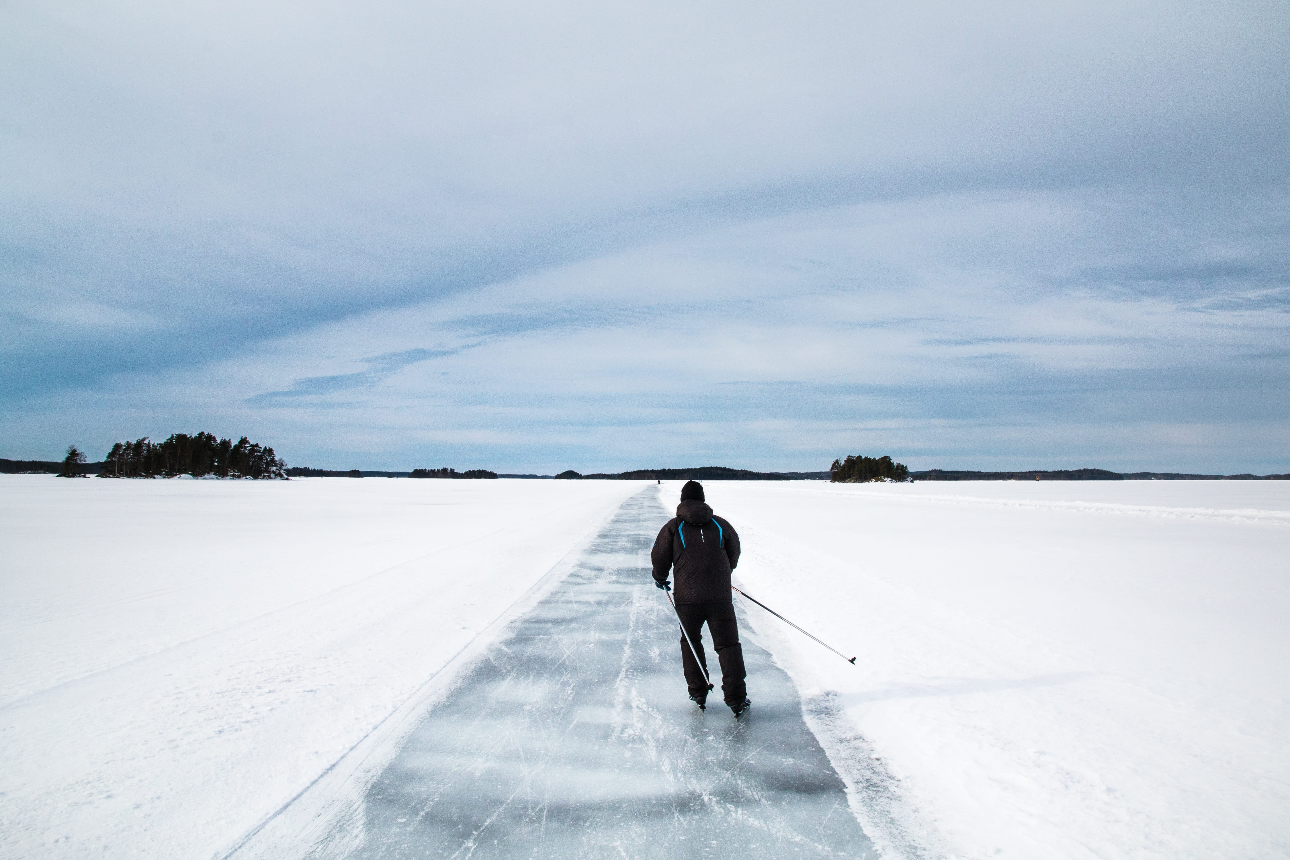 skates, castle island, winter sport, lifestyles, pohjola, travel skating, day, snow, sports, climbers, cold temperature, white color, mid adult, frost, HD Wallpaper