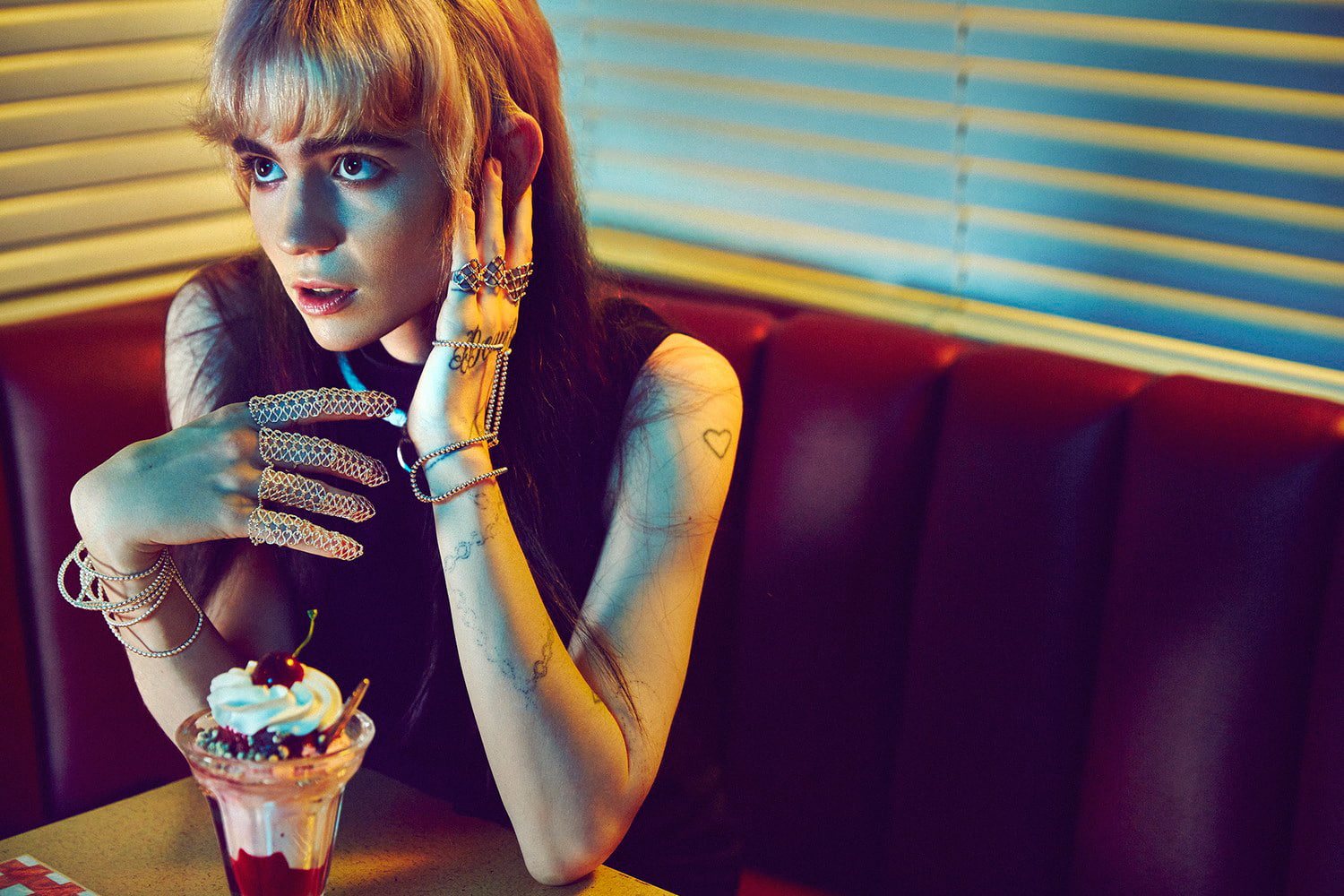 food, beautiful people, Grimes, indoors, one person, lifestyles, adult, beauty, looking, beautiful woman, 720P, looking at camera, food and drink, young women, HD Wallpaper