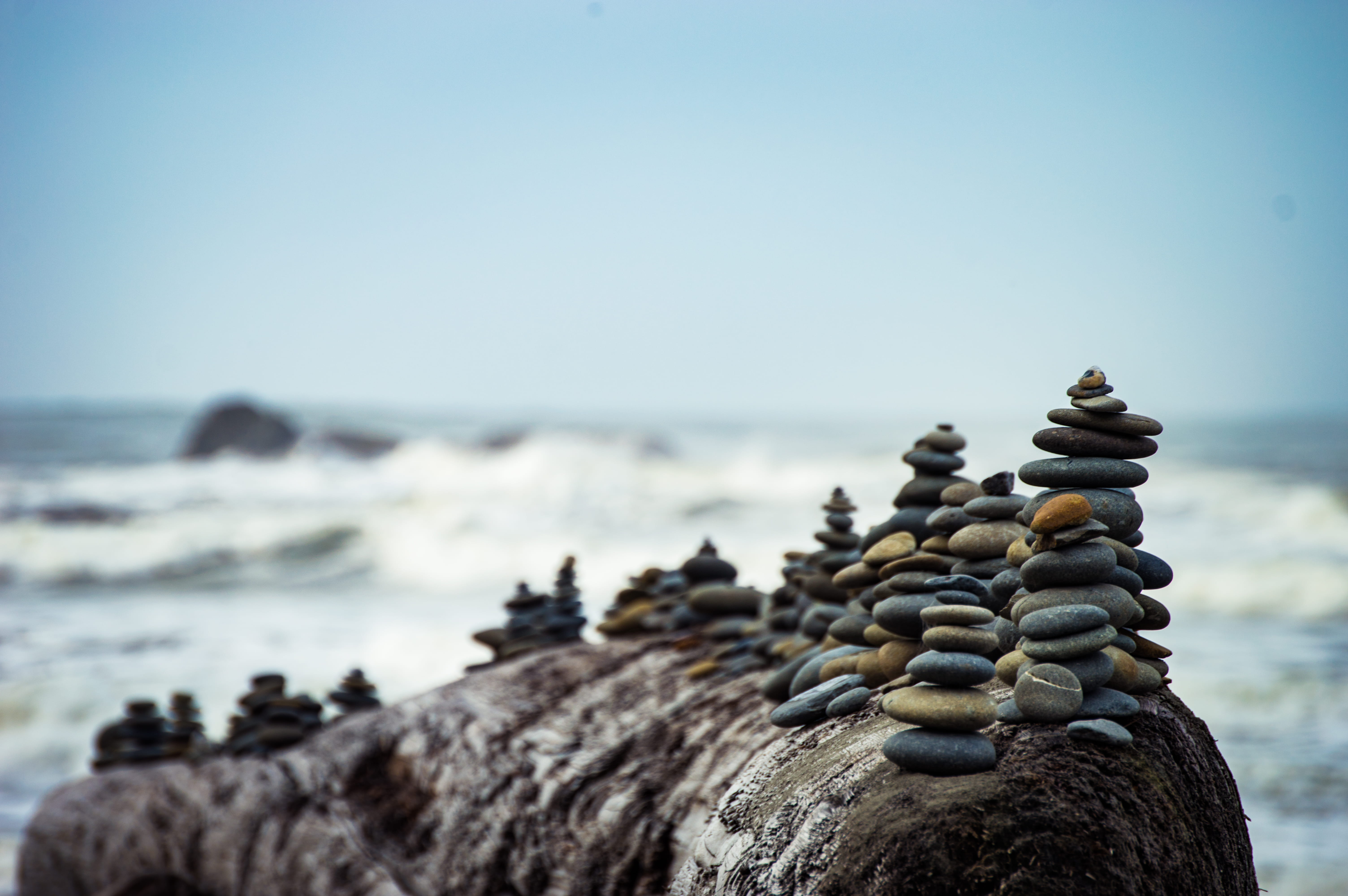 pile, 5K, daytime, focus on foreground, shallow, zen-like, solid, stones, no People, horizon over water, photography, water, balance, nature, stack, tranquil Scene, HD Wallpaper