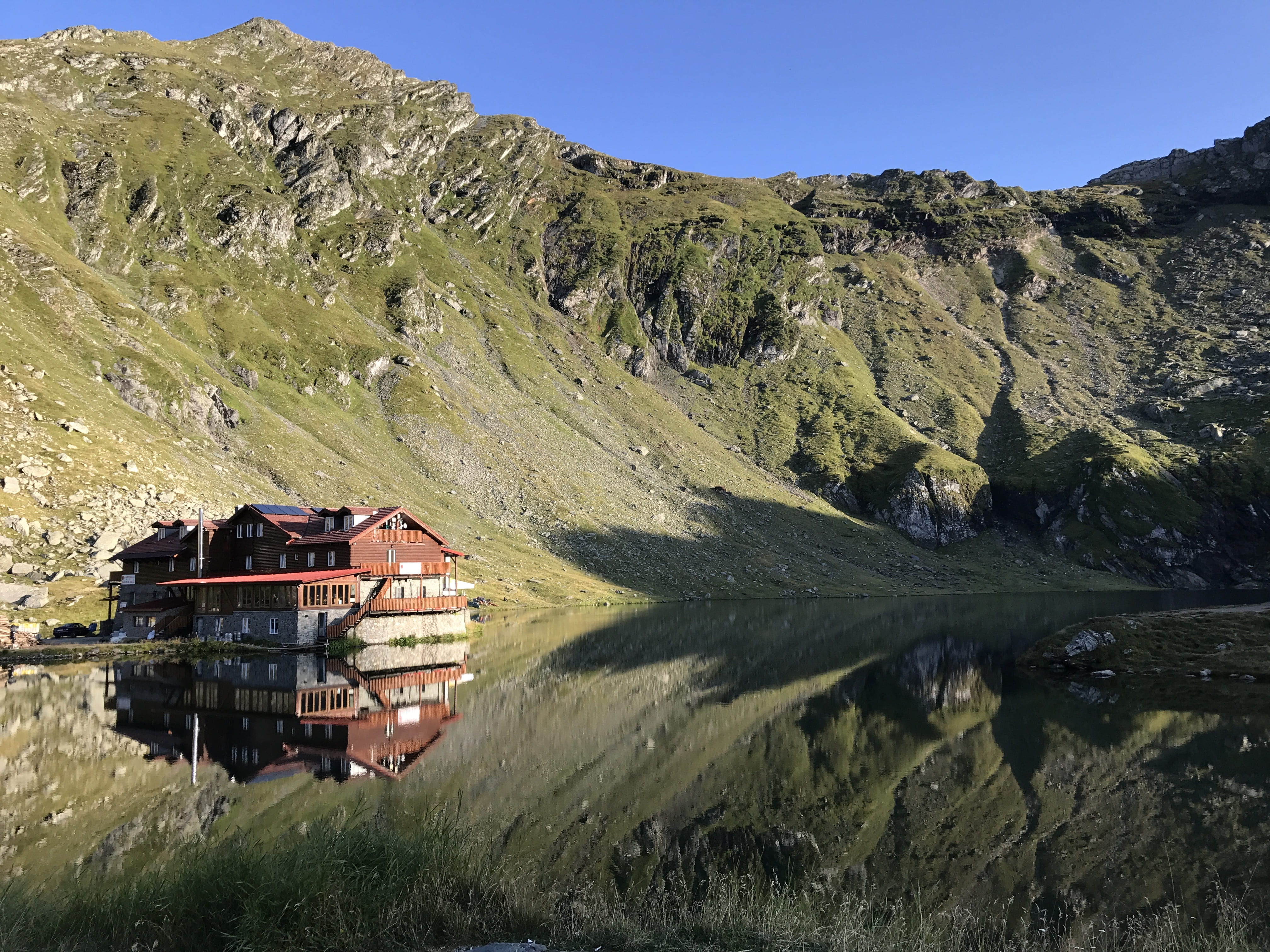 built structure, nature, scenics - nature, reflection, balea lac, glacial, tranquil scene, day, romania, outdoors, transfagarasan, no people, transylvania, HD Wallpaper