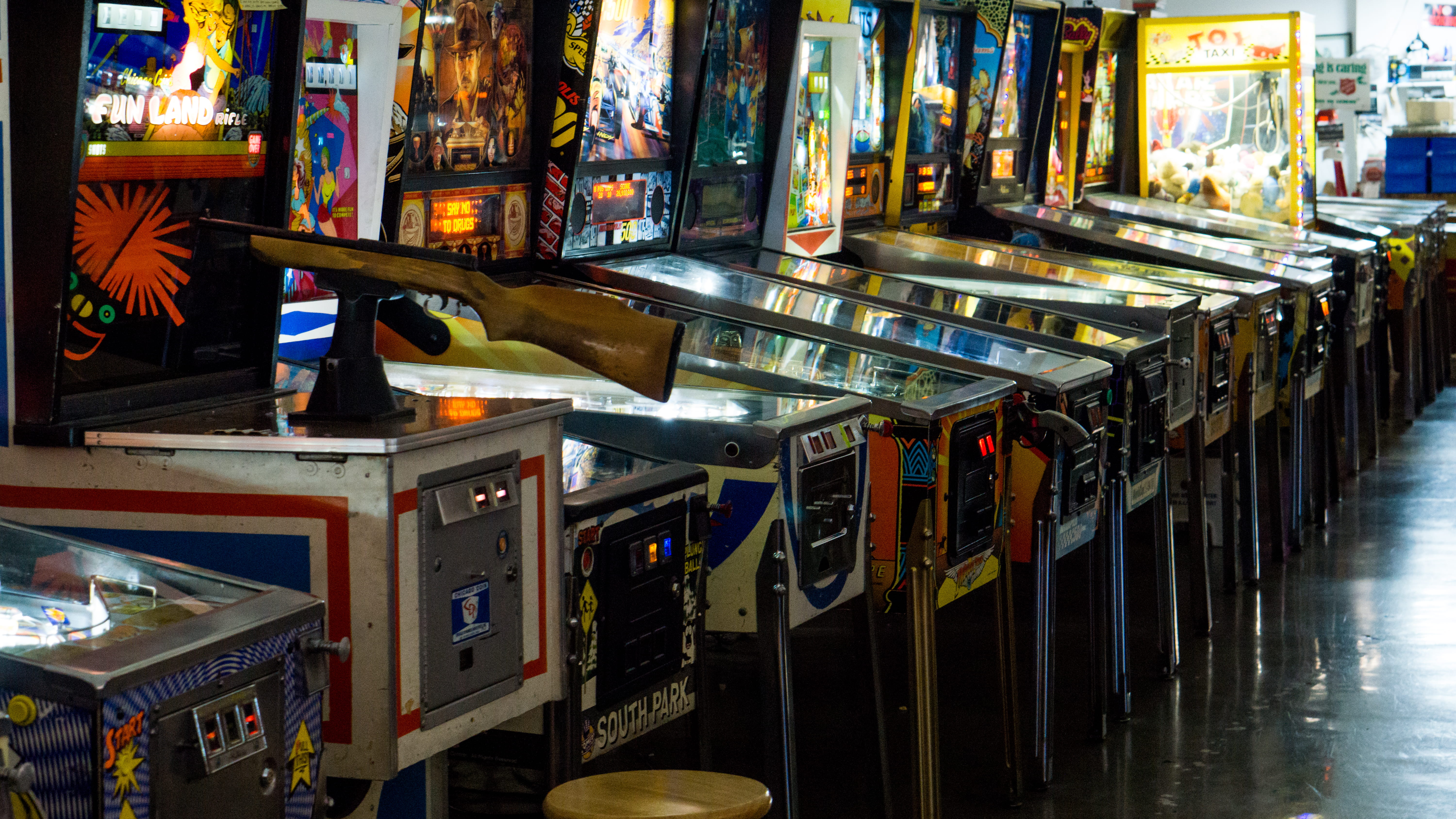architecture, illuminated, arts culture and entertainment, technology, in a row, business, collection, machinery, large group of objects, pinball, 5K, HD Wallpaper