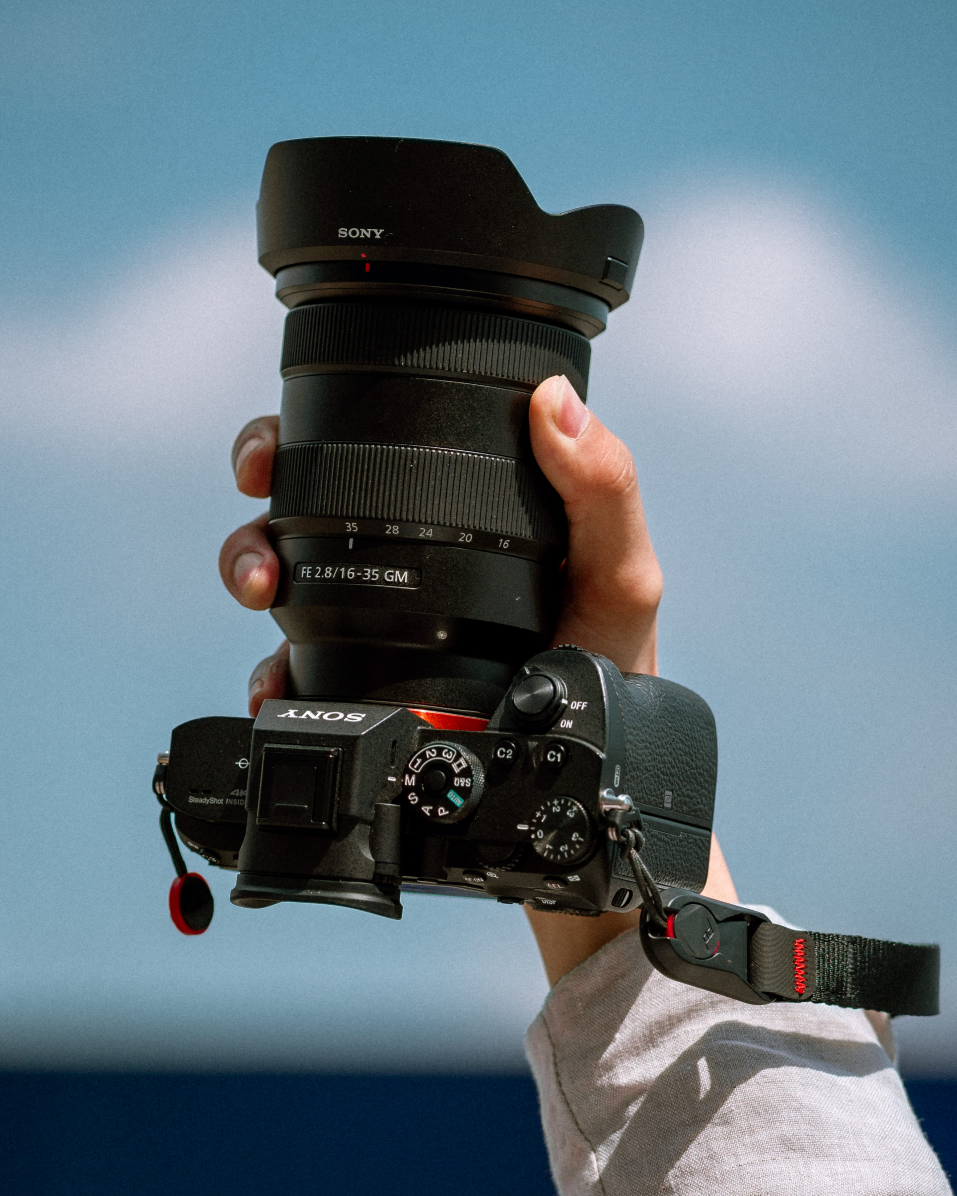 men, electronics, hand, video camera, a7r3, photographer, digital single-lens reflex camera, holding, photography themes, camera operator, monitor, occupation, Phone HD Wallpaper