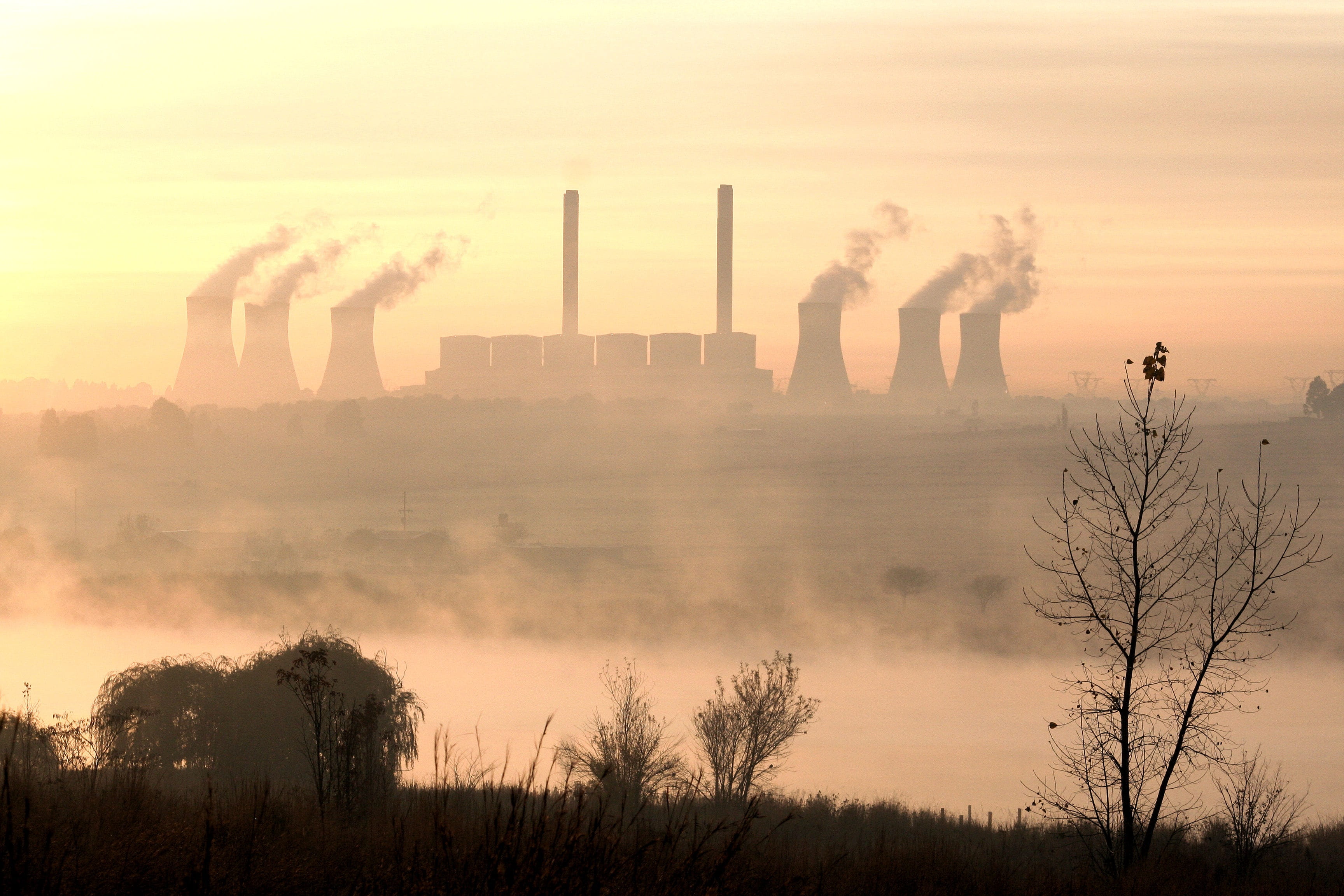 emitting, fuel and power generation, industry, smoke stack, no people, nature, architecture, fumes, building exterior, ecosystem, built structure, outdoors, HD Wallpaper