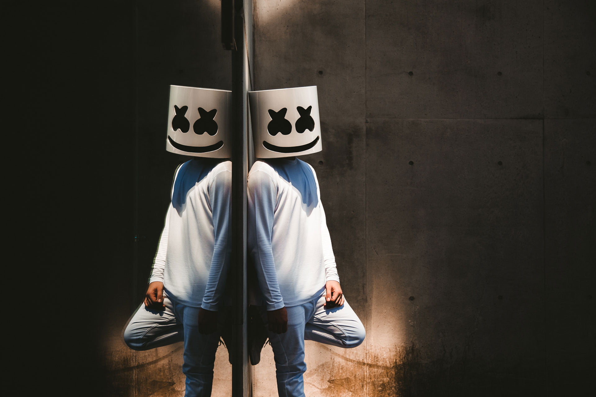 three quarter length, leisure activity, lifestyles, wall - building feature, dj, 1080P, face, human body part, real people, singer, disguise, jeans, marshmello, HD Wallpaper