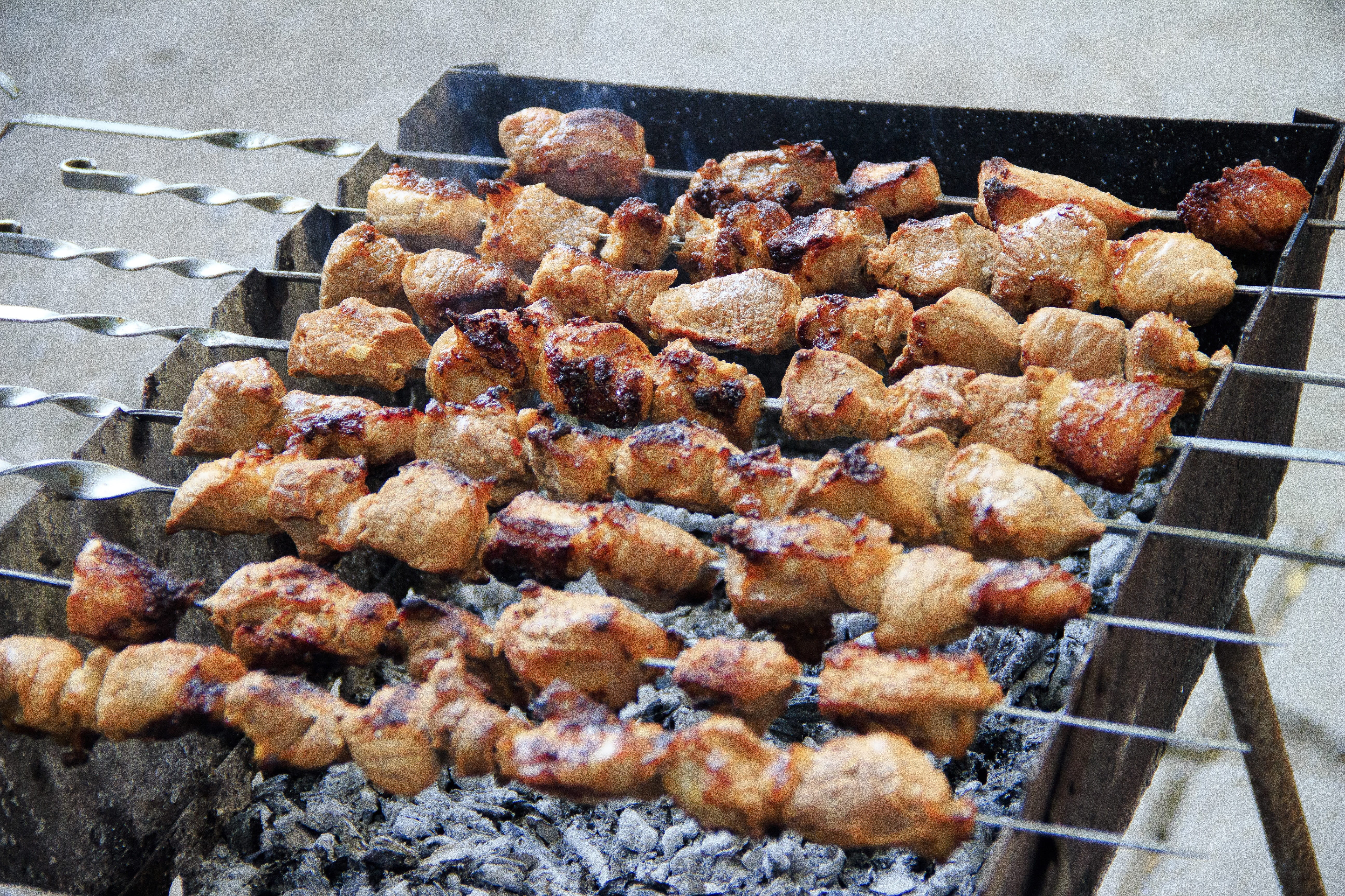 tasty, grilled, no people, frying, 5K, still life, temptation, heat - temperature, skewers, preparation, freshness, smoke - physical structure, chicken meat, HD Wallpaper