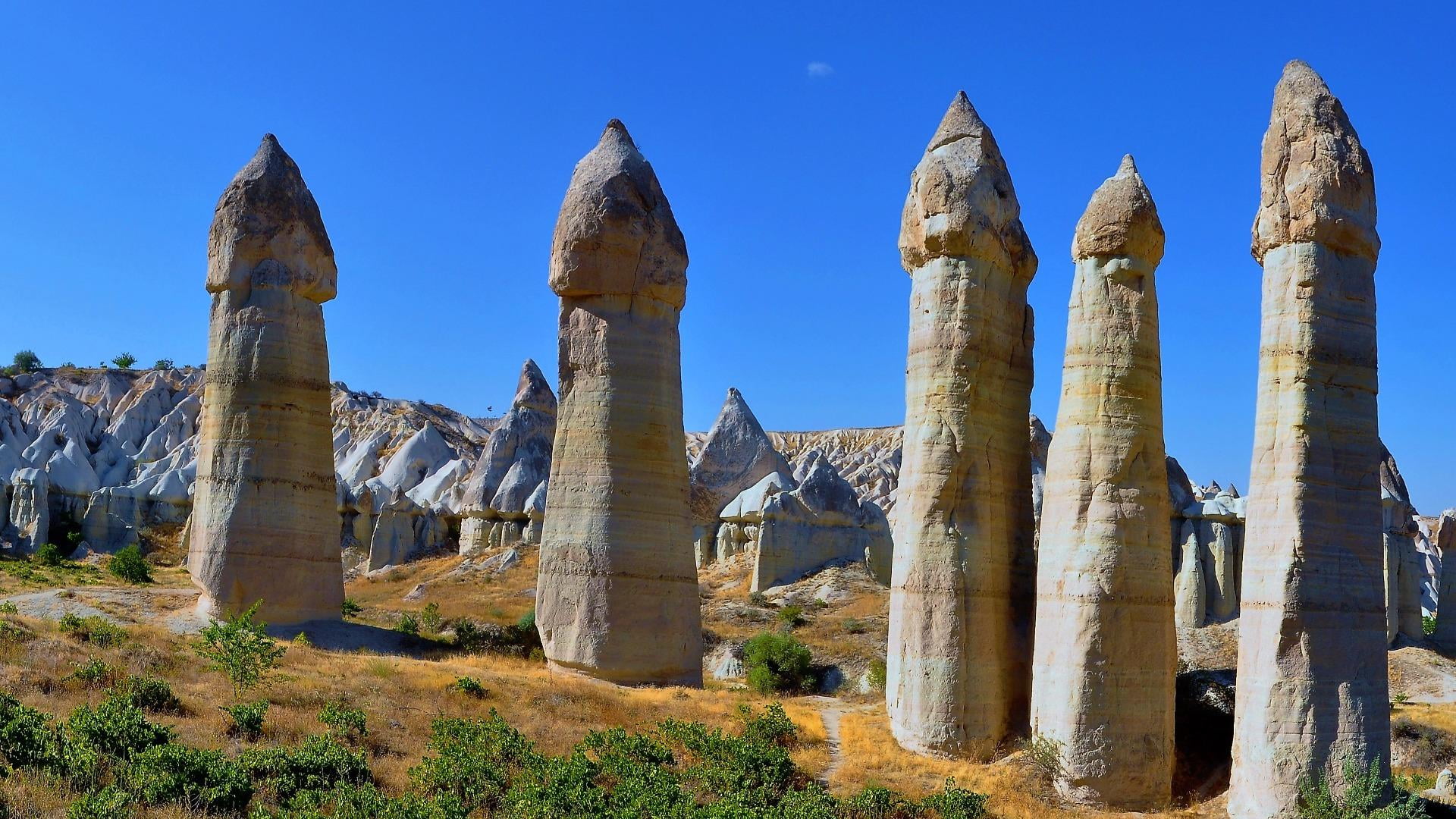 sky, ancient civilization, architecture, scenics - nature, geology, tourism, love valley, monument, tranquil scene, rock, low angle view, no people, tranquility, HD Wallpaper