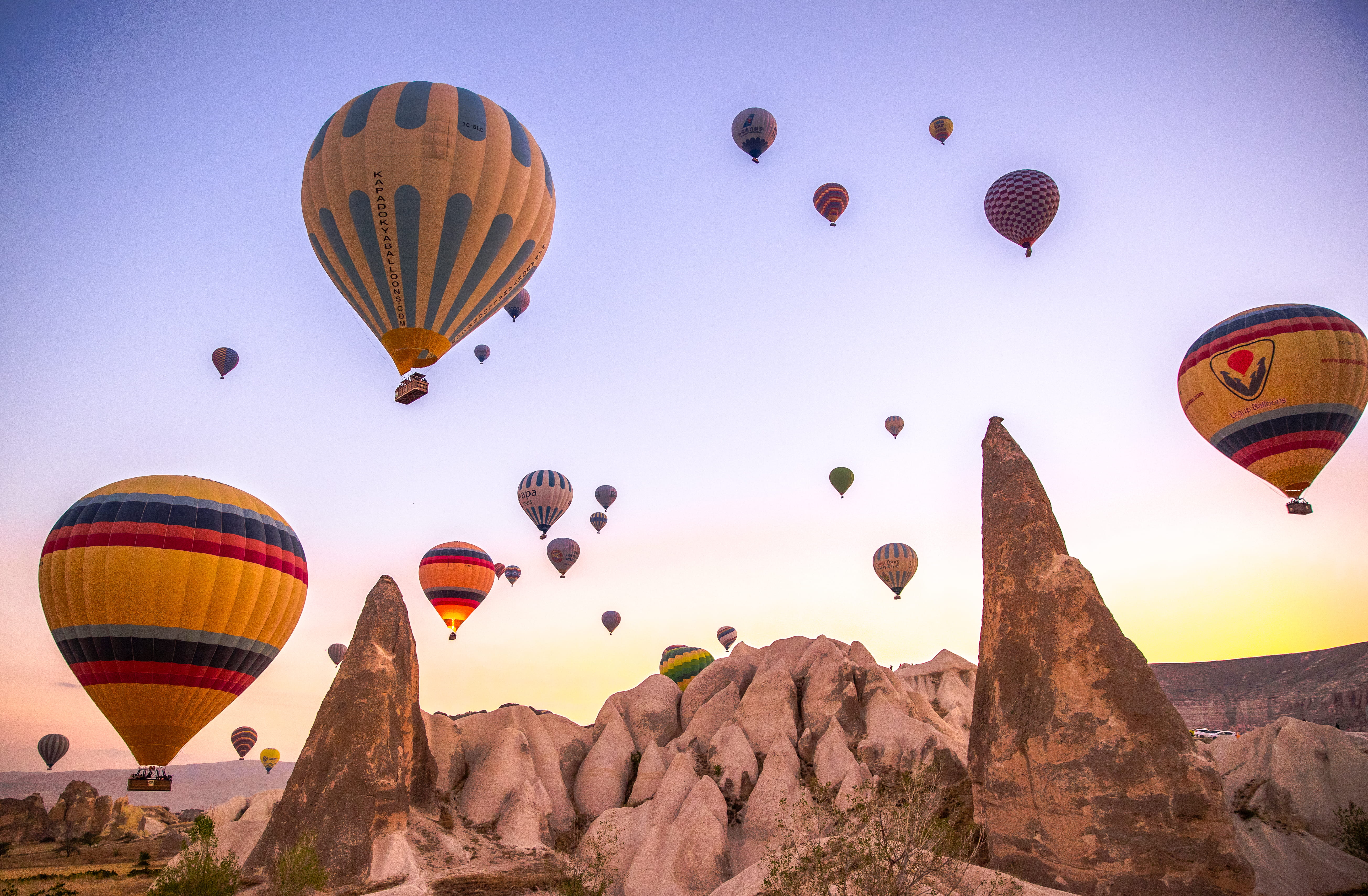 soil, multi colored, no people, canyon, balloon, rock hoodoo, travel, lot, mode of transportation, valley, aircraft, plateau, travel destinations, rock - object, HD Wallpaper