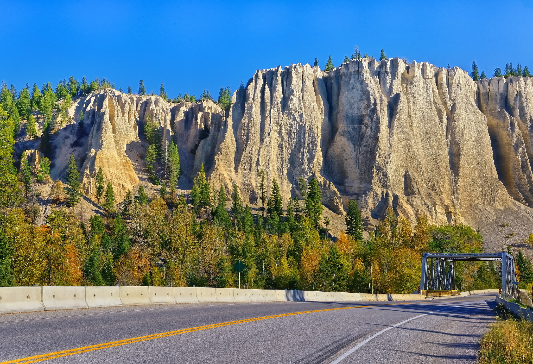road, Canada, 1080P, Dutch Creek Hoodoos, trees, British Columbia, mountains, bridge, rocks, HD Wallpaper