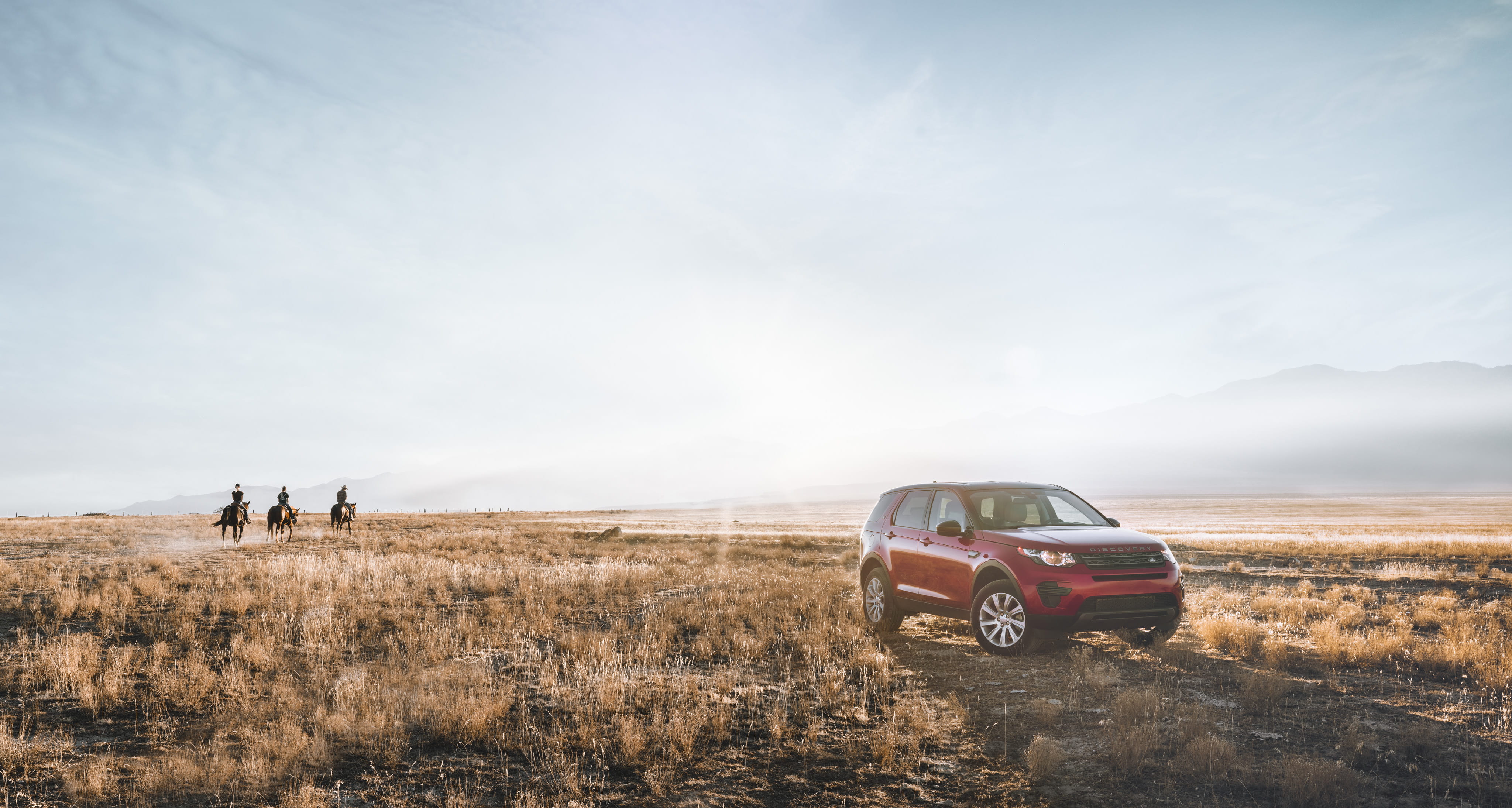 cloud - sky, rural Scene, outdoors, rover, land Vehicle, sky, landrover, mode of transportation, range, car, color Image, transportation, SUV, motor vehicle, HD Wallpaper