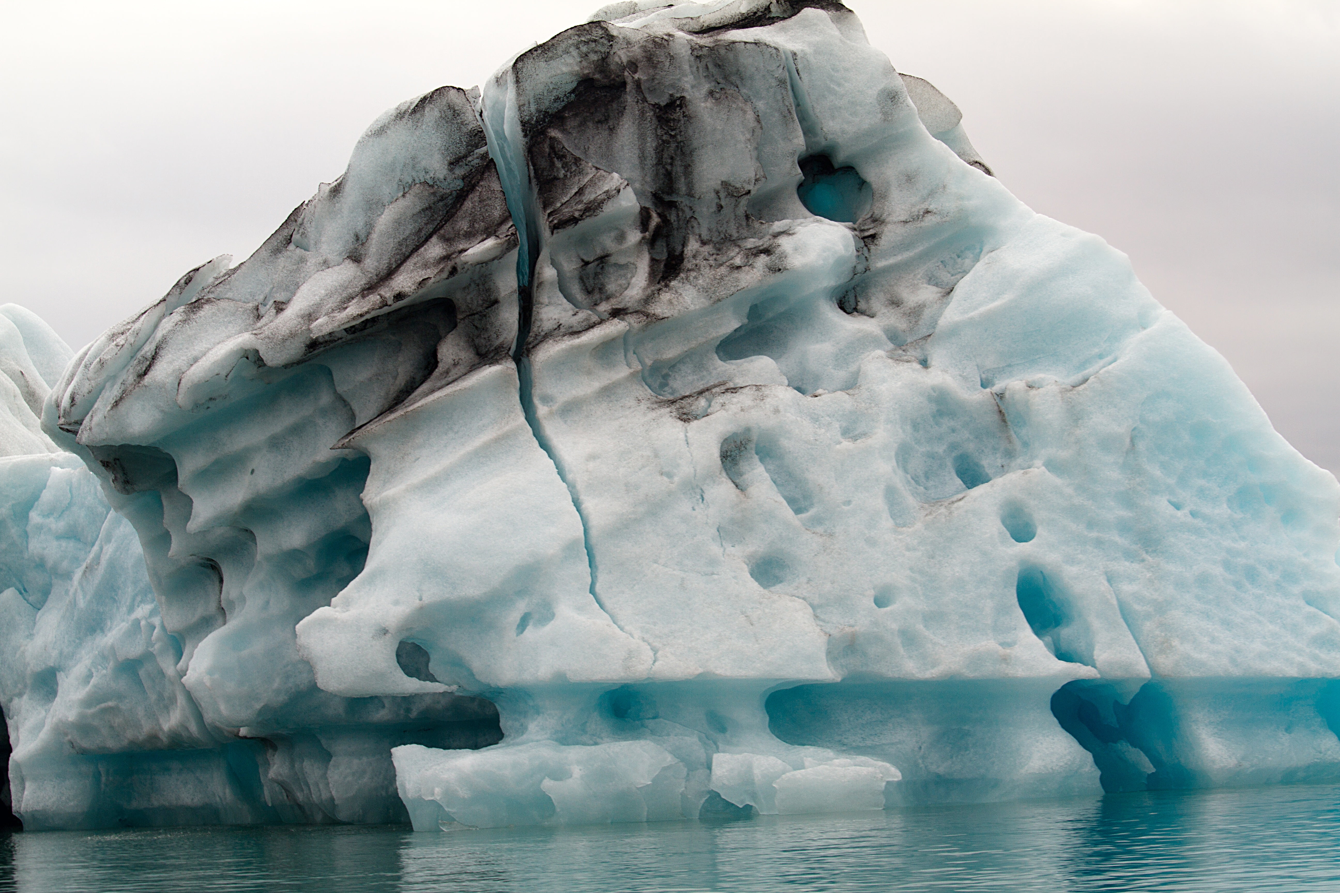iceberg - Ice Formation, jokulsarlon Lagoon, tranquility, cold - Temperature, glacier, waterfront, water, extreme weather, environment, blue, white, polar Climate, HD Wallpaper